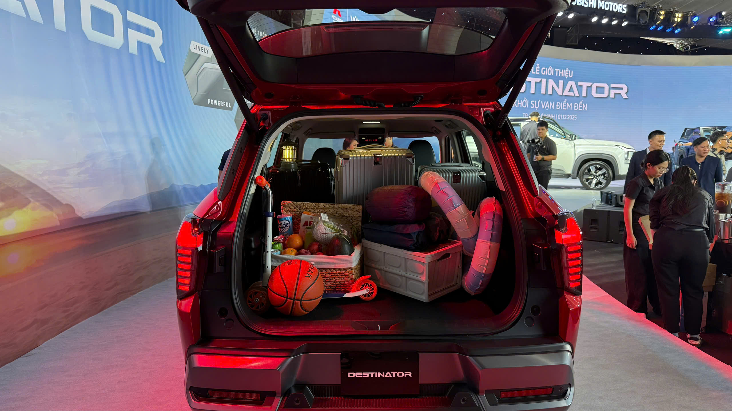 Mitsubishi Destinator ra mắt, giá từ 739 triệu đồng- Ảnh 6.