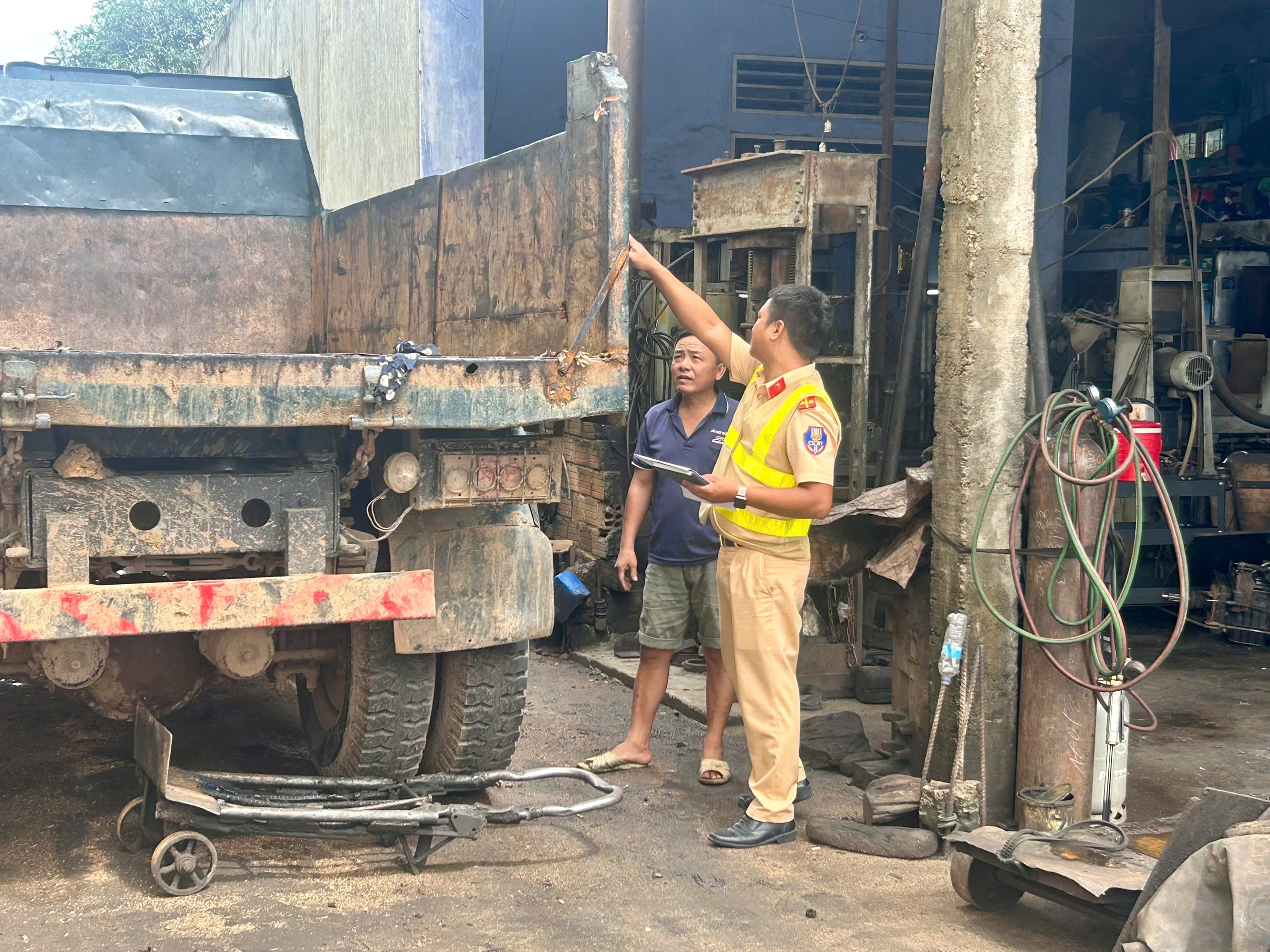 Gia Lai: Nghị định 168 giúp xóa bỏ xe độ chế- Ảnh 1.