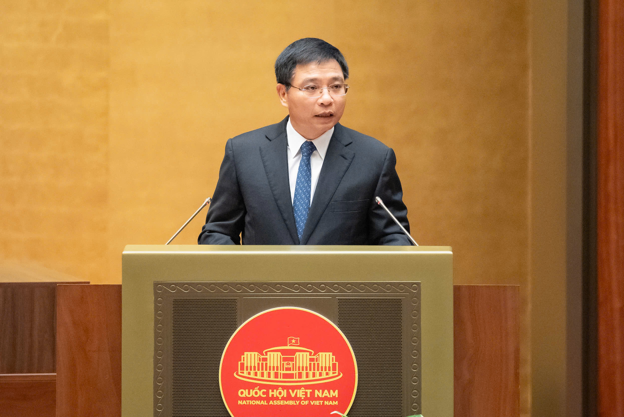 Thông qua Luật Tiết kiệm, chống lãng phí, quy định 10 hành vi vi phạm- Ảnh 2. Thông qua Luật Tiết kiệm, chống lãng phí, quy định 10 hành vi vi phạm- Ảnh 2.