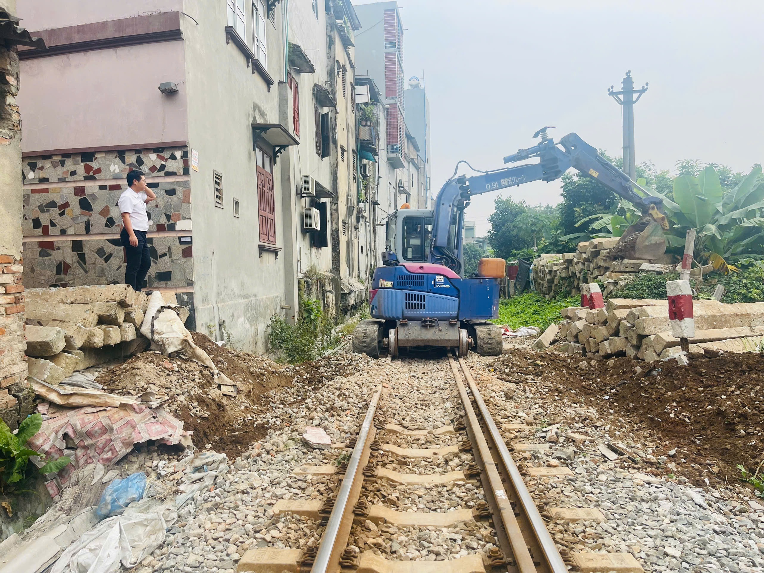 Đồng bộ nhiều giải pháp, Phú Thọ quyết giảm tai nạn đường sắt- Ảnh 2. Đồng bộ nhiều giải pháp, Phú Thọ quyết giảm tai nạn đường sắt- Ảnh 2.