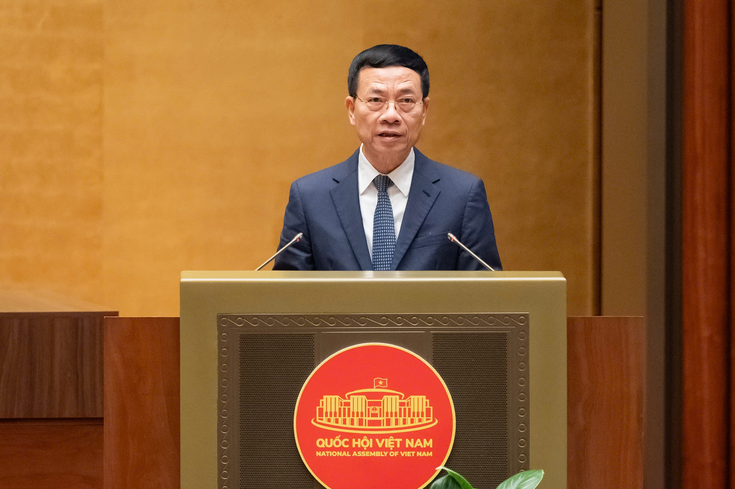 Cán bộ yêu cầu người dân nộp giấy tờ đã số hóa sẽ bị xử lý- Ảnh 1. Cán bộ yêu cầu người dân nộp giấy tờ đã số hóa sẽ bị xử lý- Ảnh 1.