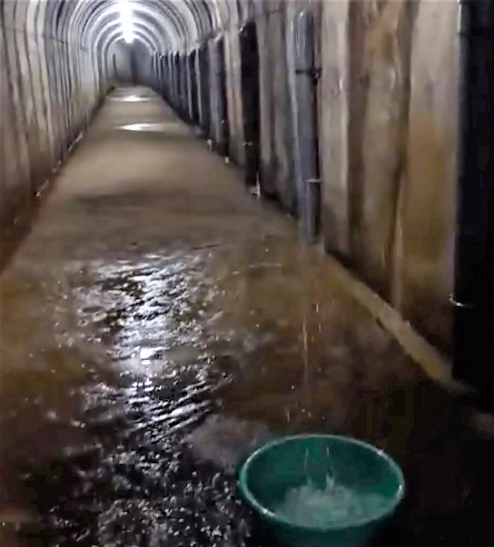 Cơ quan chức năng vào cuộc vụ đập hồ chứa Sông Than bị nứt mặt, thấm nước- Ảnh 1. Cơ quan chức năng vào cuộc vụ đập hồ chứa Sông Than bị nứt mặt, thấm nước- Ảnh 1.