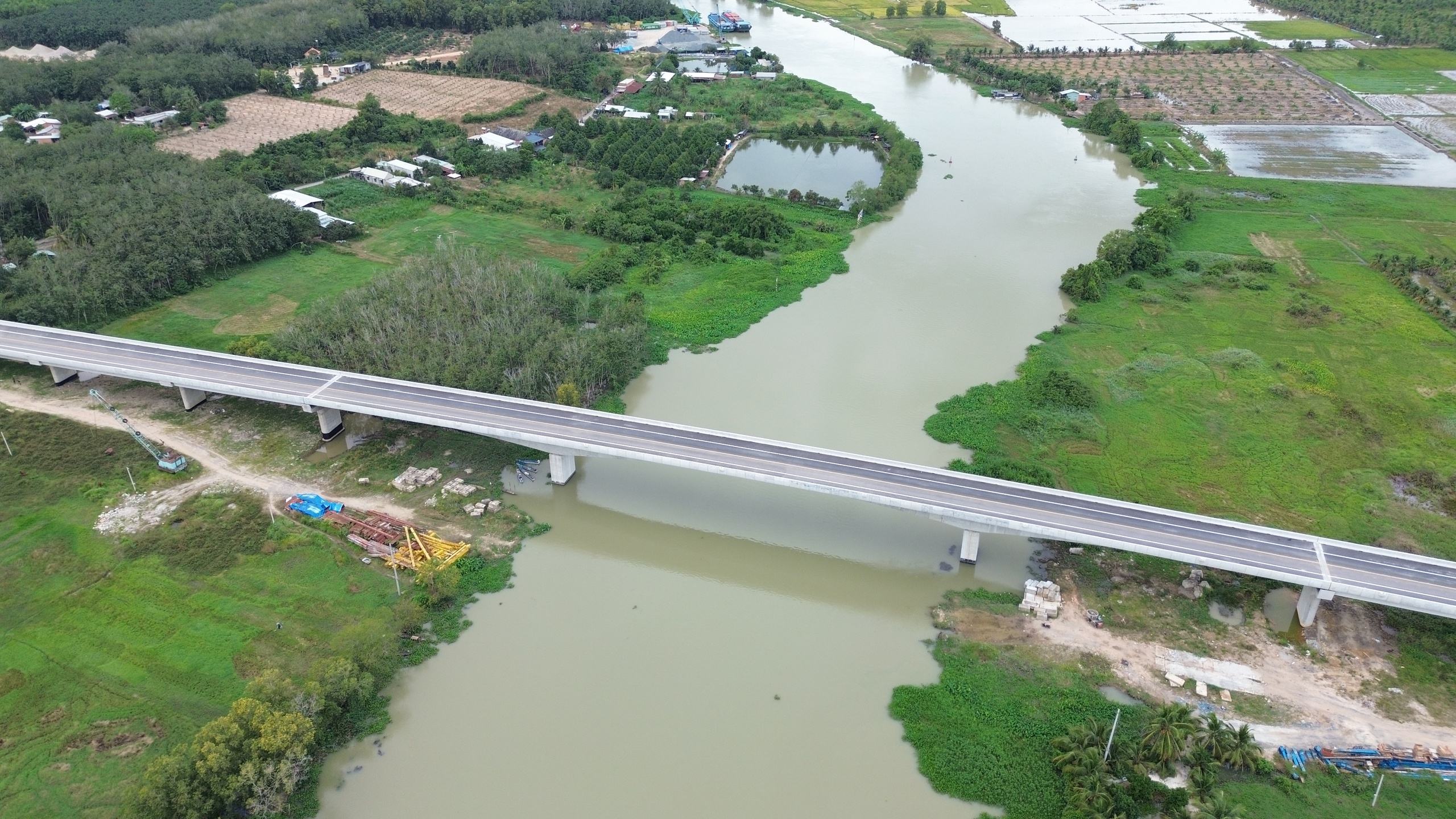 Toàn cảnh 31km đường Hồ Chí Minh qua TP.HCM sắp chính thức thông xe- Ảnh 8. Toàn cảnh 31km đường Hồ Chí Minh qua TP.HCM sắp chính thức thông xe- Ảnh 8.