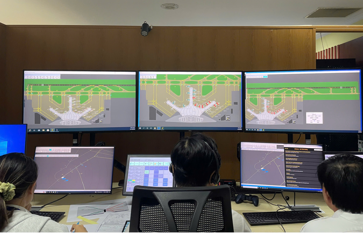 Sân bay Long Thành: Kiểm soát viên không lưu sẵn sàng đón chuyến bay đầu tiên- Ảnh 3.