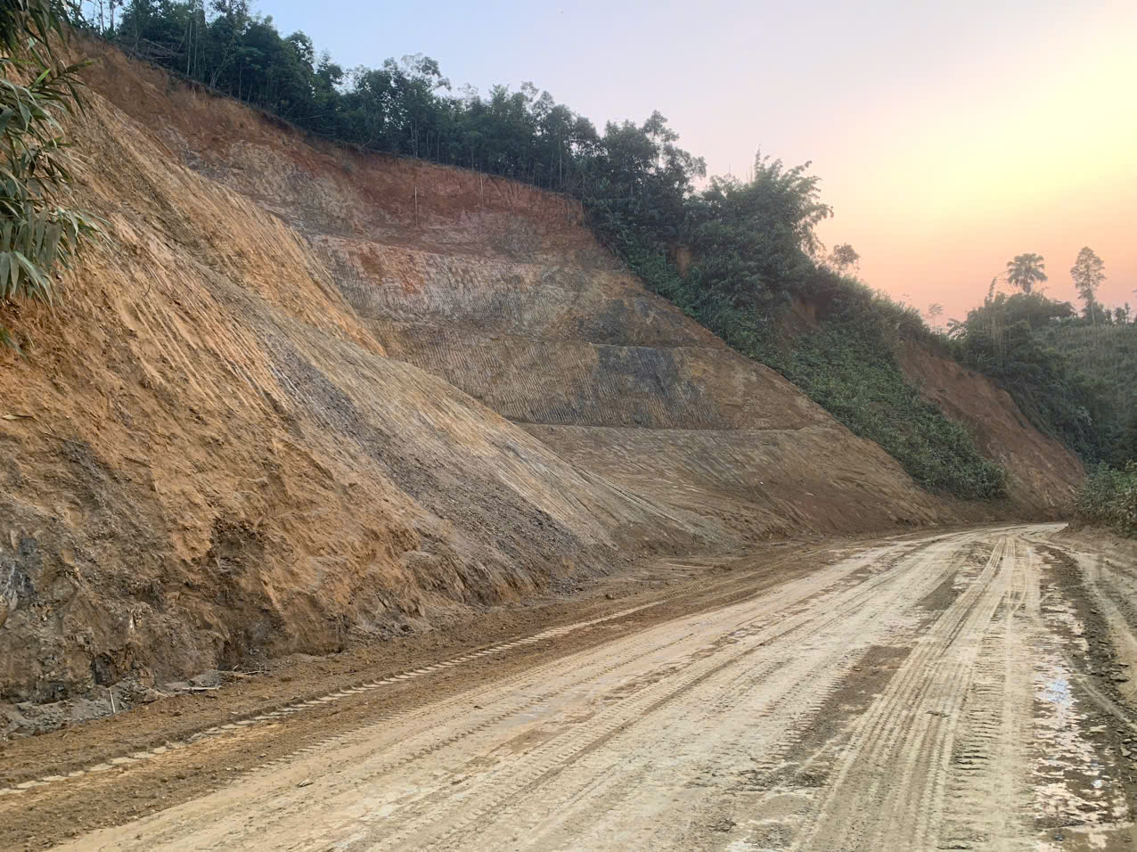 Thái Nguyên tăng tốc khắc phục sạt lở giao thông theo Thông tư 40- Ảnh 3. Thái Nguyên tăng tốc khắc phục sạt lở giao thông theo Thông tư 40- Ảnh 3.
