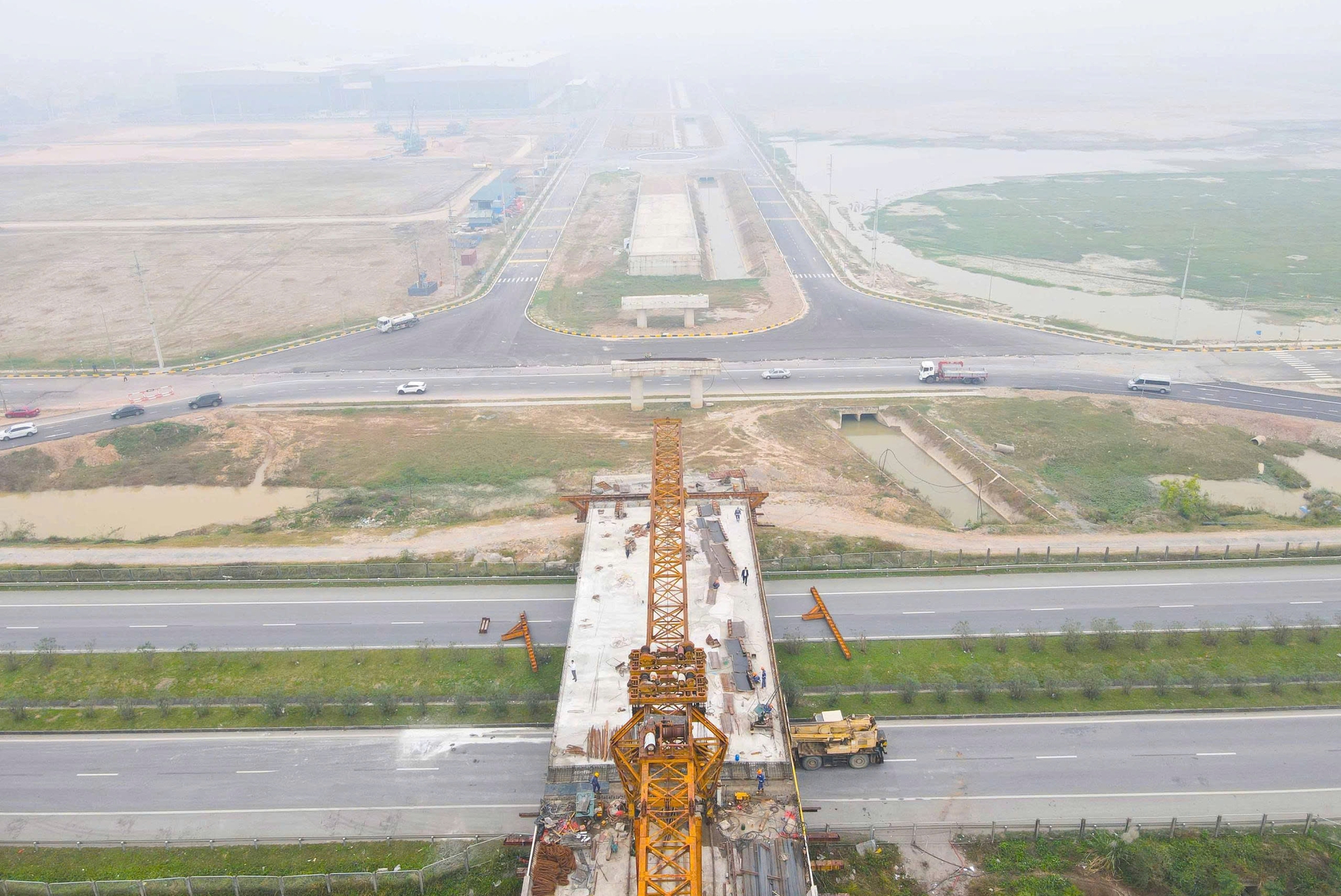 Bắc Ninh: Cầu vượt nối khu công nghiệp ở dự án đường nghìn tỷ đồng sắp về đích- Ảnh 11.