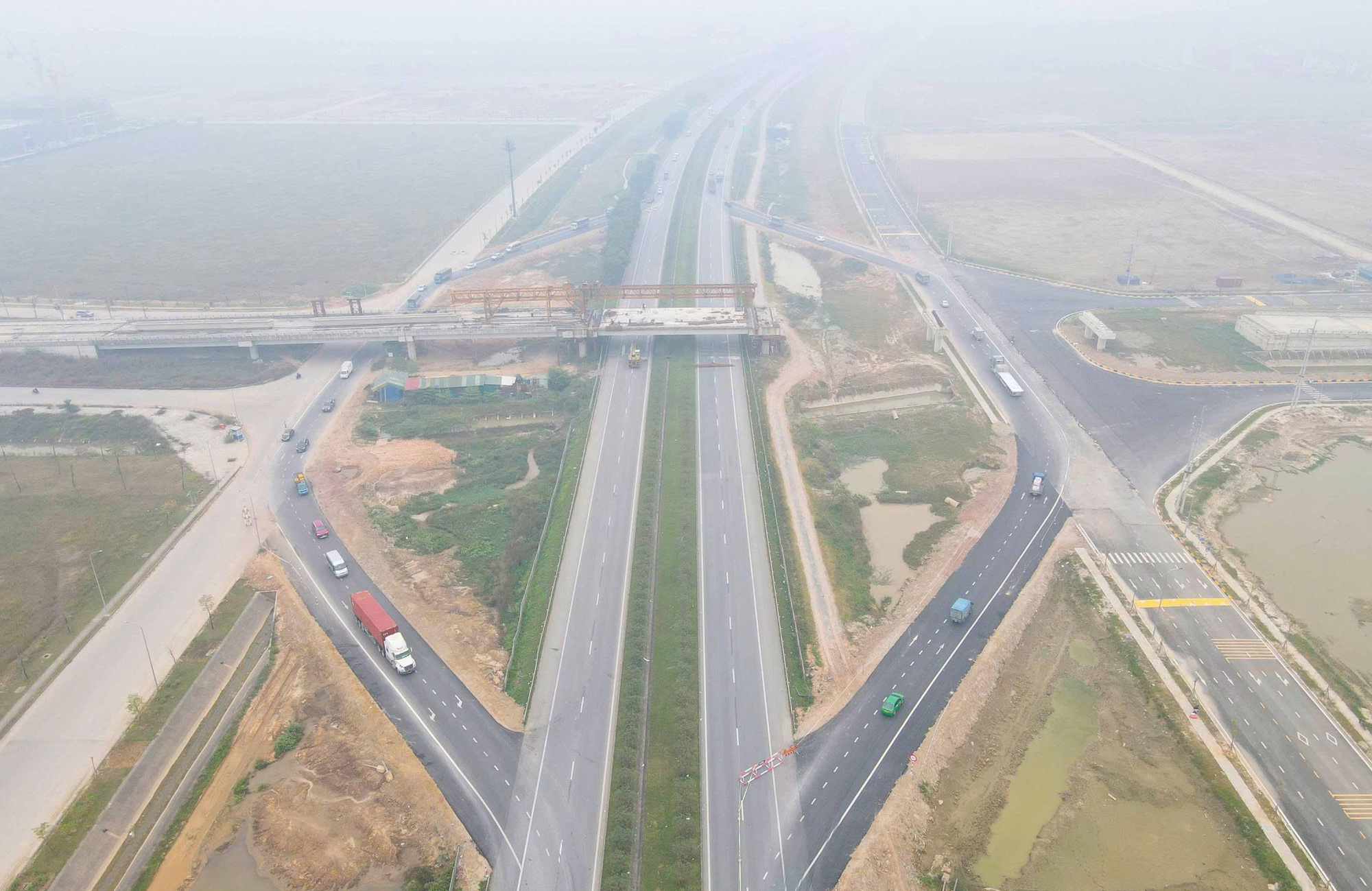 Bắc Ninh: Cầu vượt nối khu công nghiệp ở dự án đường nghìn tỷ đồng sắp về đích- Ảnh 16.