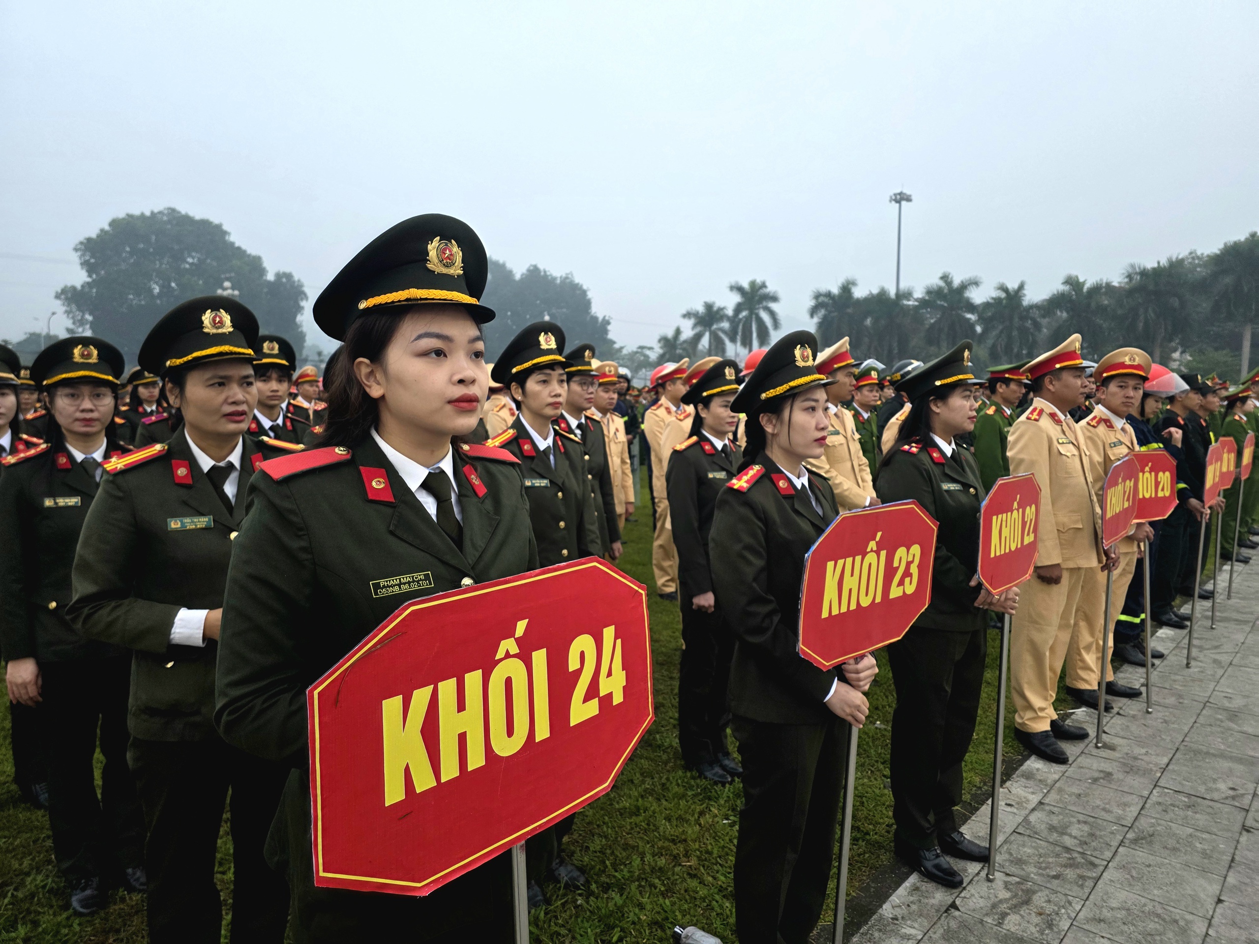 Gần 1.000 cán bộ, chiến sĩ công an tỉnh Lào Cai ra quân đợt cao điểm trấn áp tội phạm- Ảnh 4.