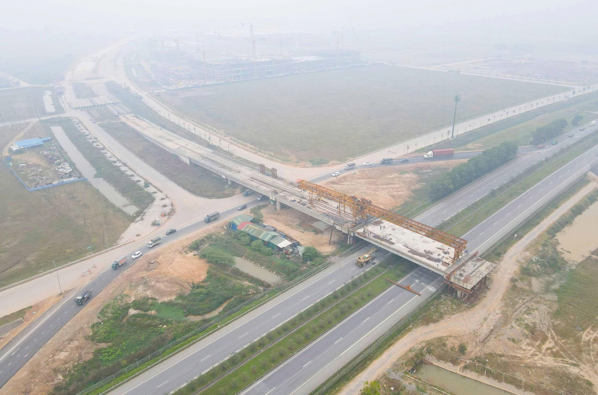 Bắc Ninh: Cầu vượt nối khu công nghiệp ở dự án đường nghìn tỷ đồng sắp về đích- Ảnh 19.