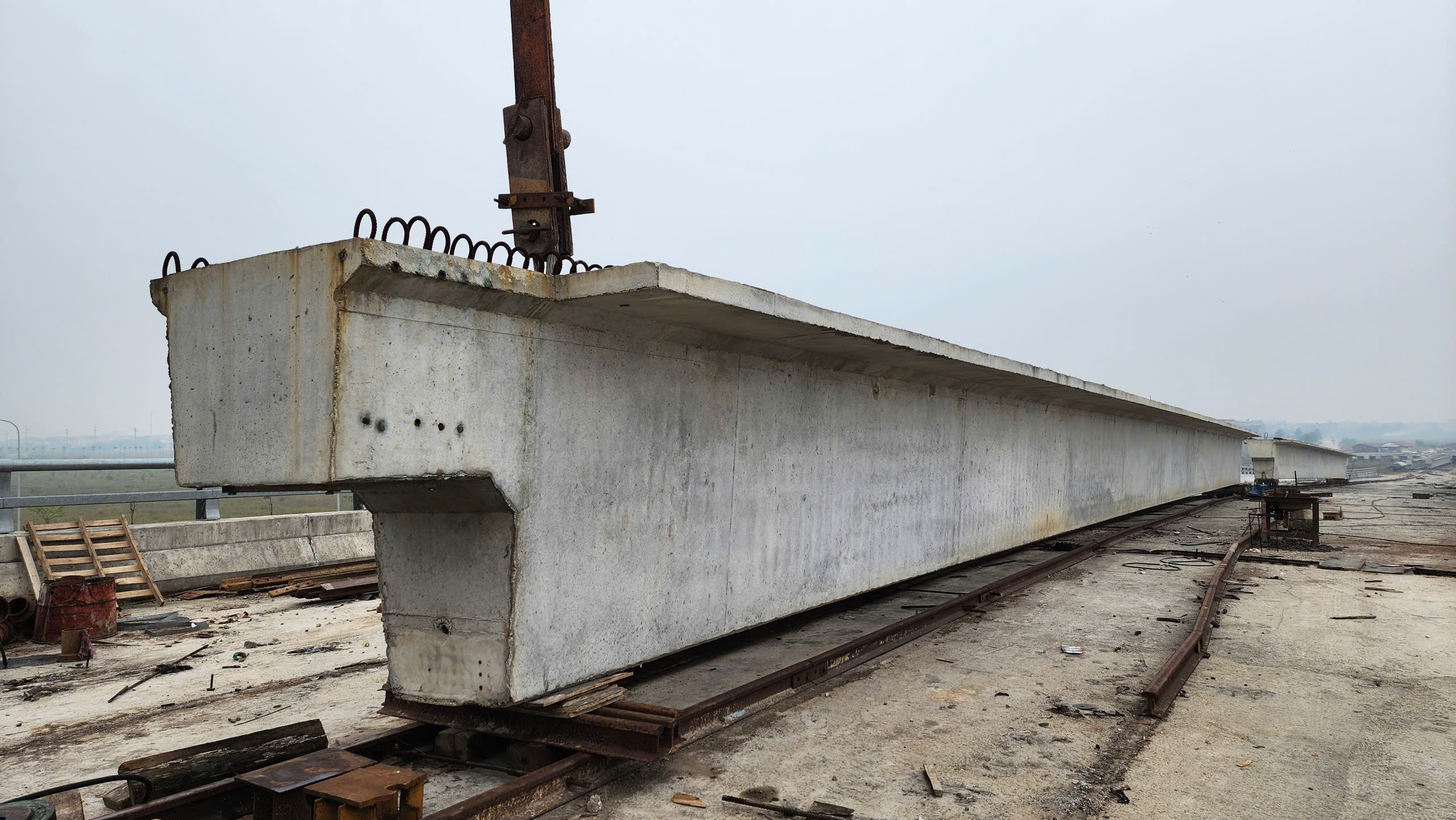 Bắc Ninh: Cầu vượt nối khu công nghiệp ở dự án đường nghìn tỷ đồng sắp về đích- Ảnh 5.