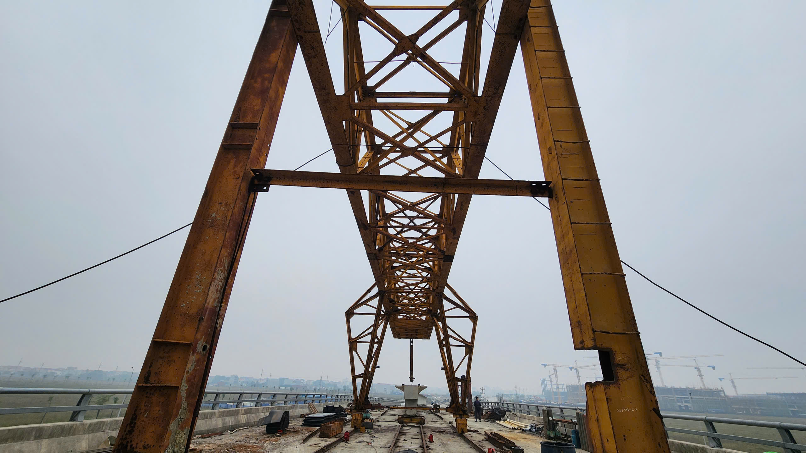 Bắc Ninh: Cầu vượt nối khu công nghiệp ở dự án đường nghìn tỷ đồng sắp về đích- Ảnh 6.