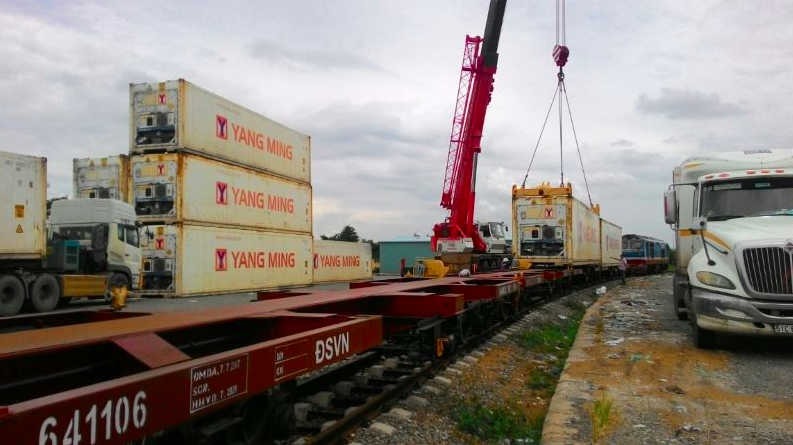 Bảo vệ quyền lợi kh&aacute;ch gửi h&agrave;ng khi t&agrave;u hỏa gặp tắc đường vận chuyển- Ảnh 1.