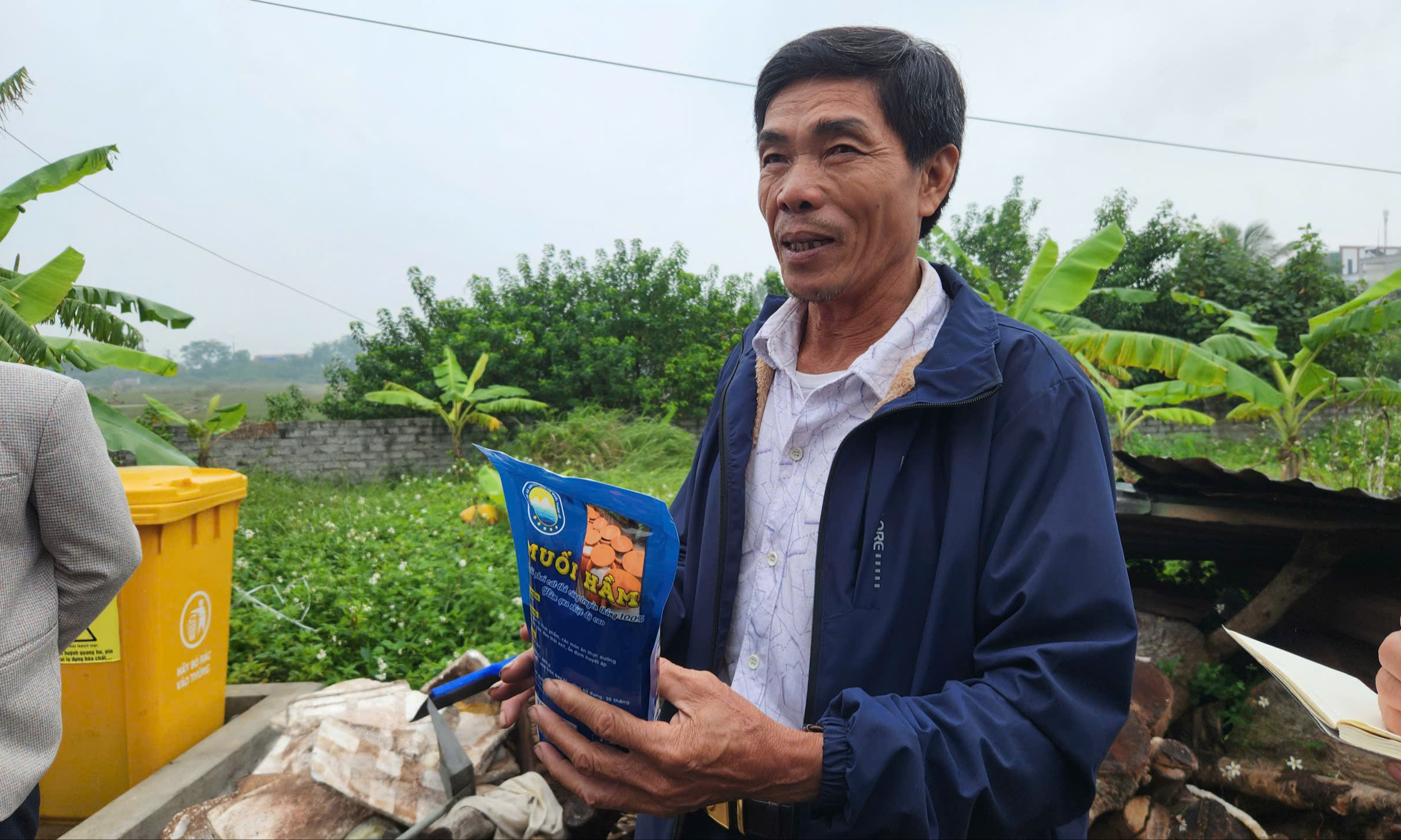 Hành trình biến những hạt muối thô thành "hạt ngọc mặn của trời"- Ảnh 3. Hành trình biến những hạt muối thô thành "hạt ngọc mặn của trời"- Ảnh 3.