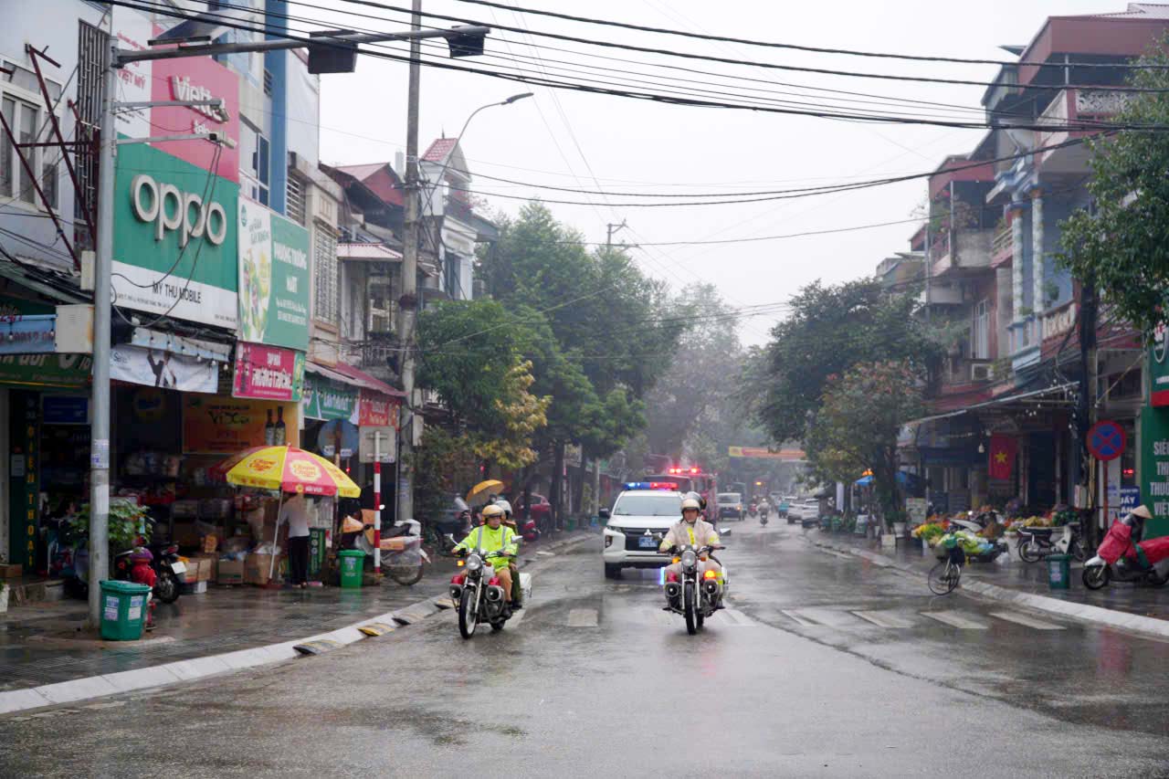 Gần 1.000 cán bộ, chiến sĩ công an tỉnh Lào Cai ra quân đợt cao điểm trấn áp tội phạm- Ảnh 15.