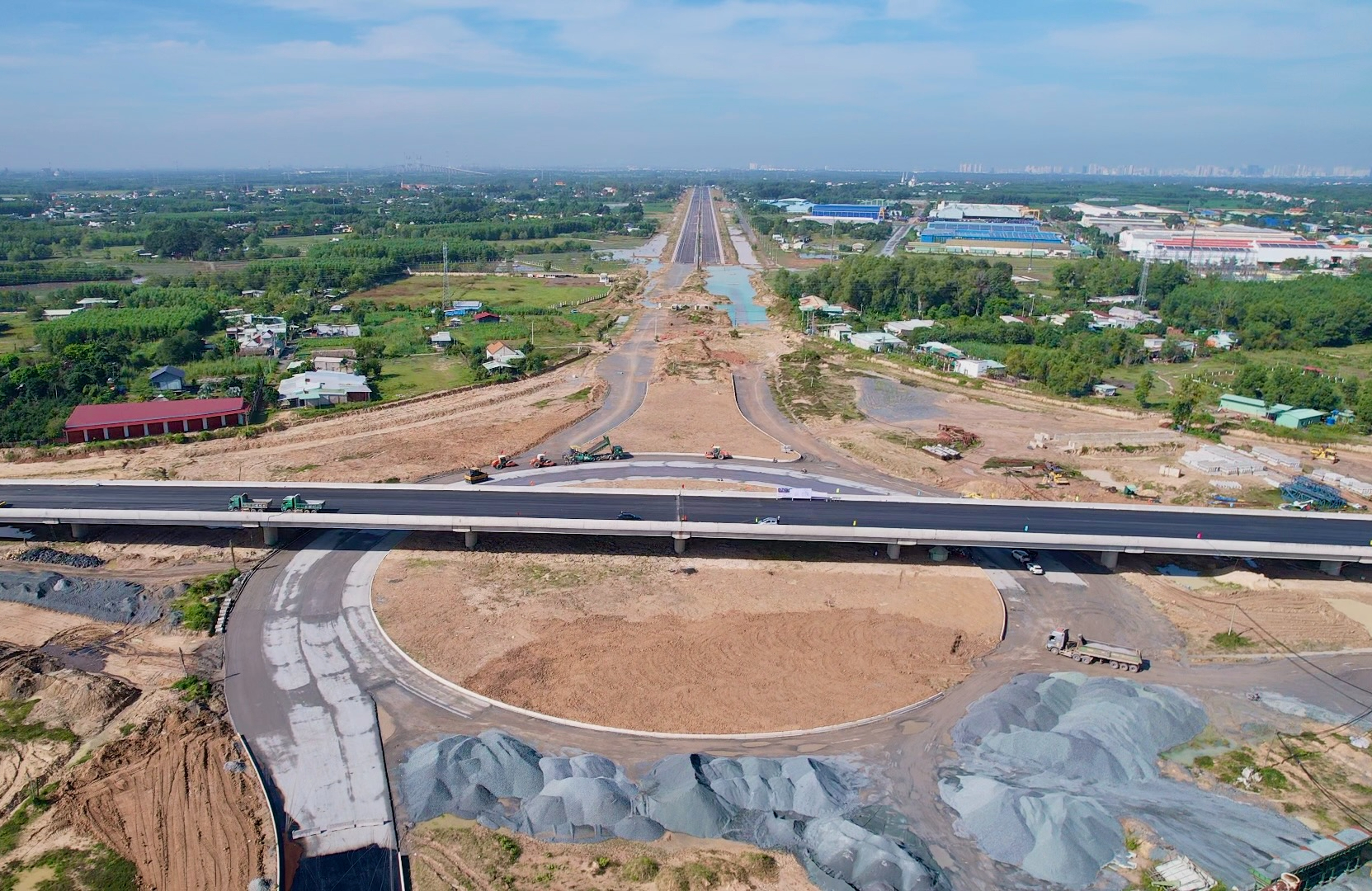 Ngắm hai tuyến giao thông 25B - 25C kết nối sân bay Long Thành- Ảnh 16. Ngắm hai tuyến giao thông 25B - 25C kết nối sân bay Long Thành- Ảnh 16.