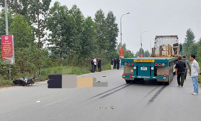 Hiện trường vụ tai nạn khiến anh Q tử vong tại chỗ - Ảnh: Quốc Phương. Hiện trường vụ tai nạn khiến anh Q tử vong tại chỗ - Ảnh: Quốc Phương.