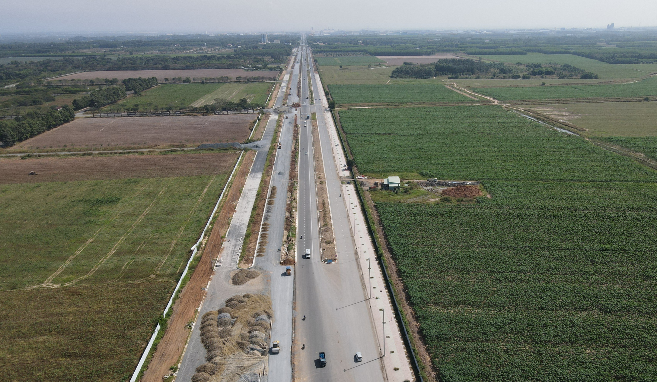 Ngắm hai tuyến giao thông 25B - 25C kết nối sân bay Long Thành- Ảnh 4. Ngắm hai tuyến giao thông 25B - 25C kết nối sân bay Long Thành- Ảnh 4.