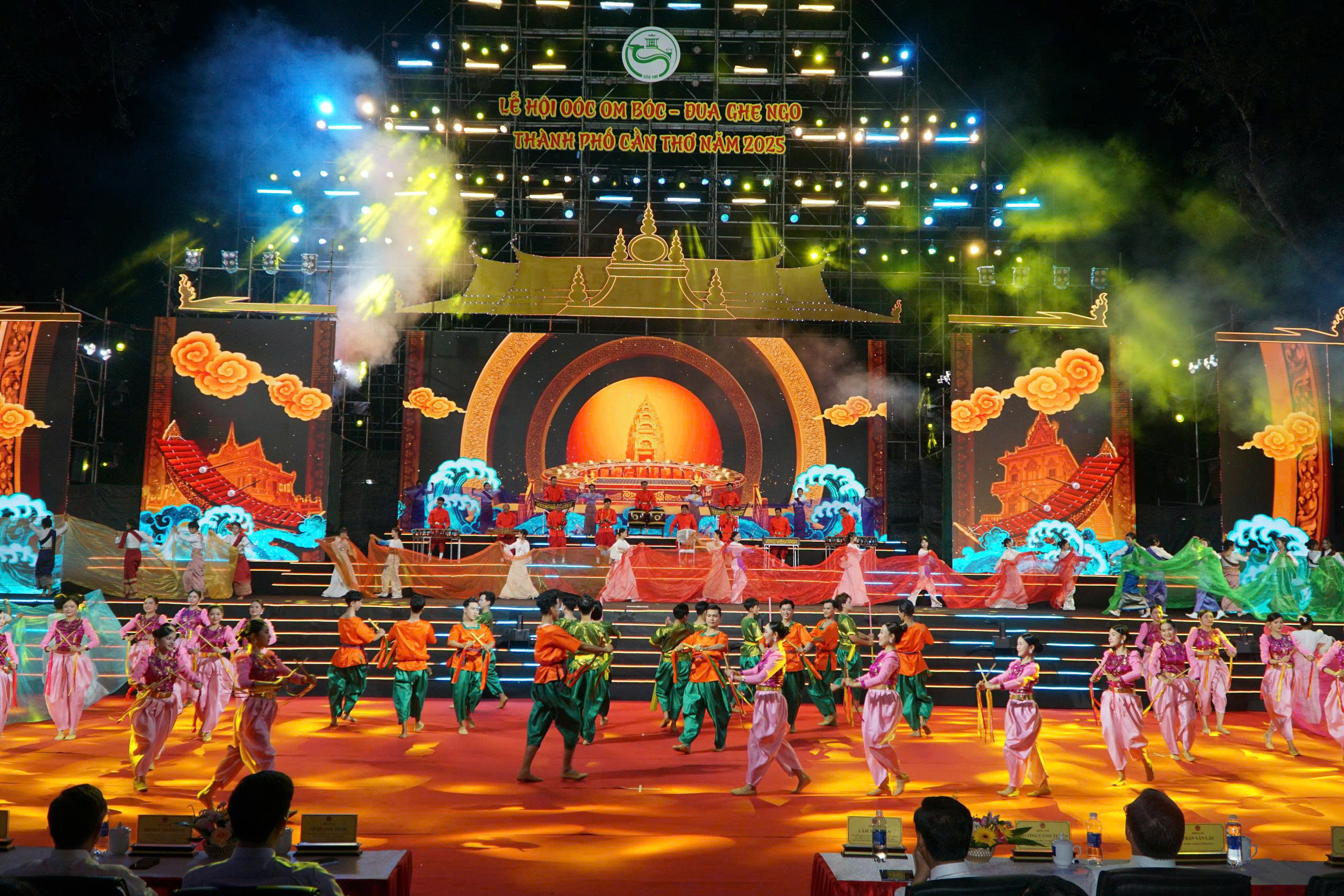 Cần Thơ: Du lịch bứt phá mạnh mẽ trong năm 2025- Ảnh 4. Cần Thơ: Du lịch bứt phá mạnh mẽ trong năm 2025- Ảnh 4.