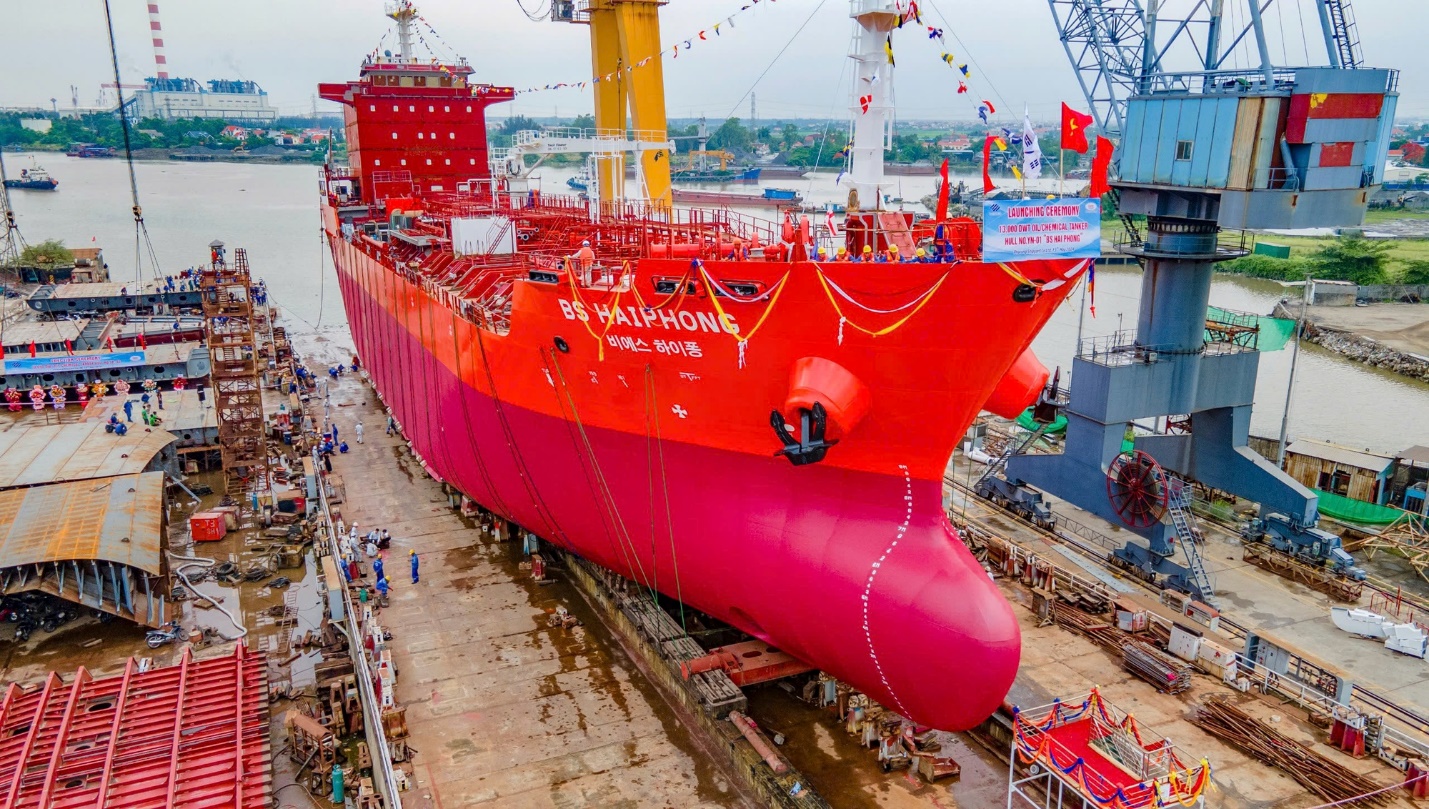 Ngành Xây dựng triển khai, ứng dụng các công nghệ tiên tiến như thế nào?- Ảnh 4. C:\Users\ASUS\Downloads\dong-tau-thuy-1762838885842984954331.webp