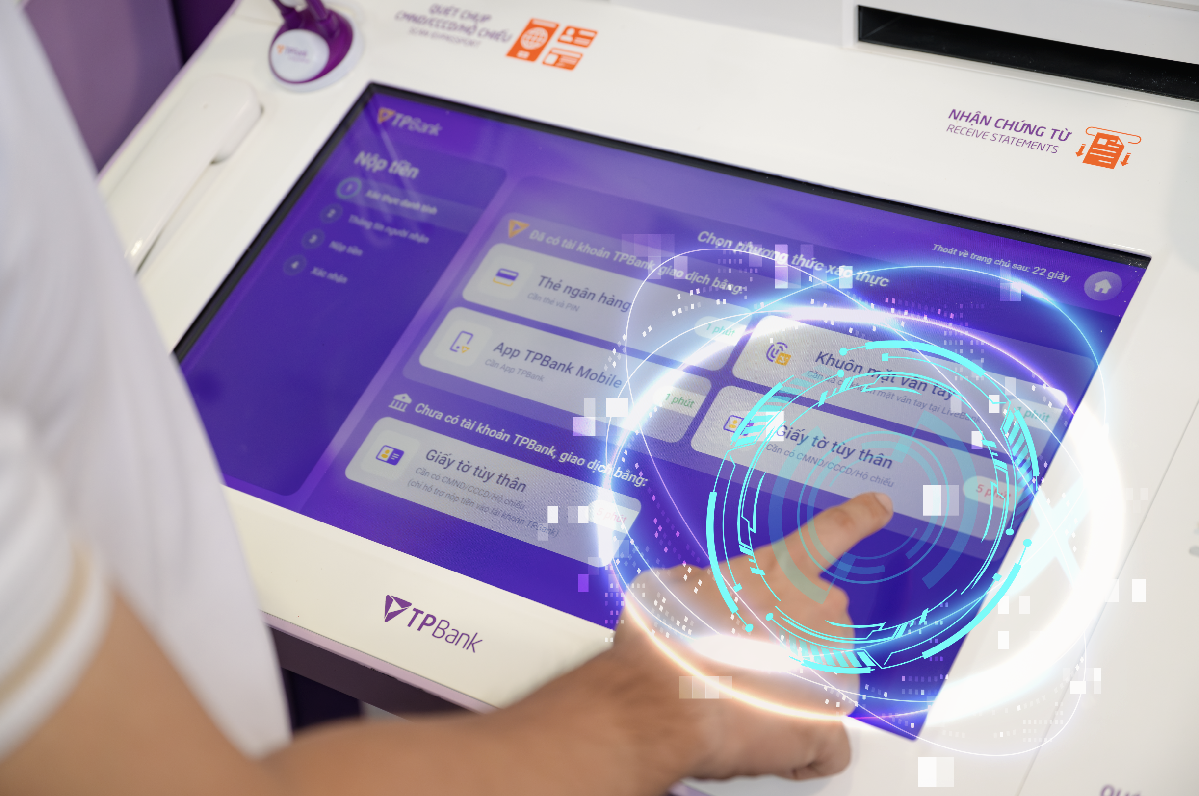 TPBank tiên phong số hóa, kiến tạo E-Vietnam thịnh vượng- Ảnh 3. TPBank tiên phong số hóa, kiến tạo E-Vietnam thịnh vượng- Ảnh 3.