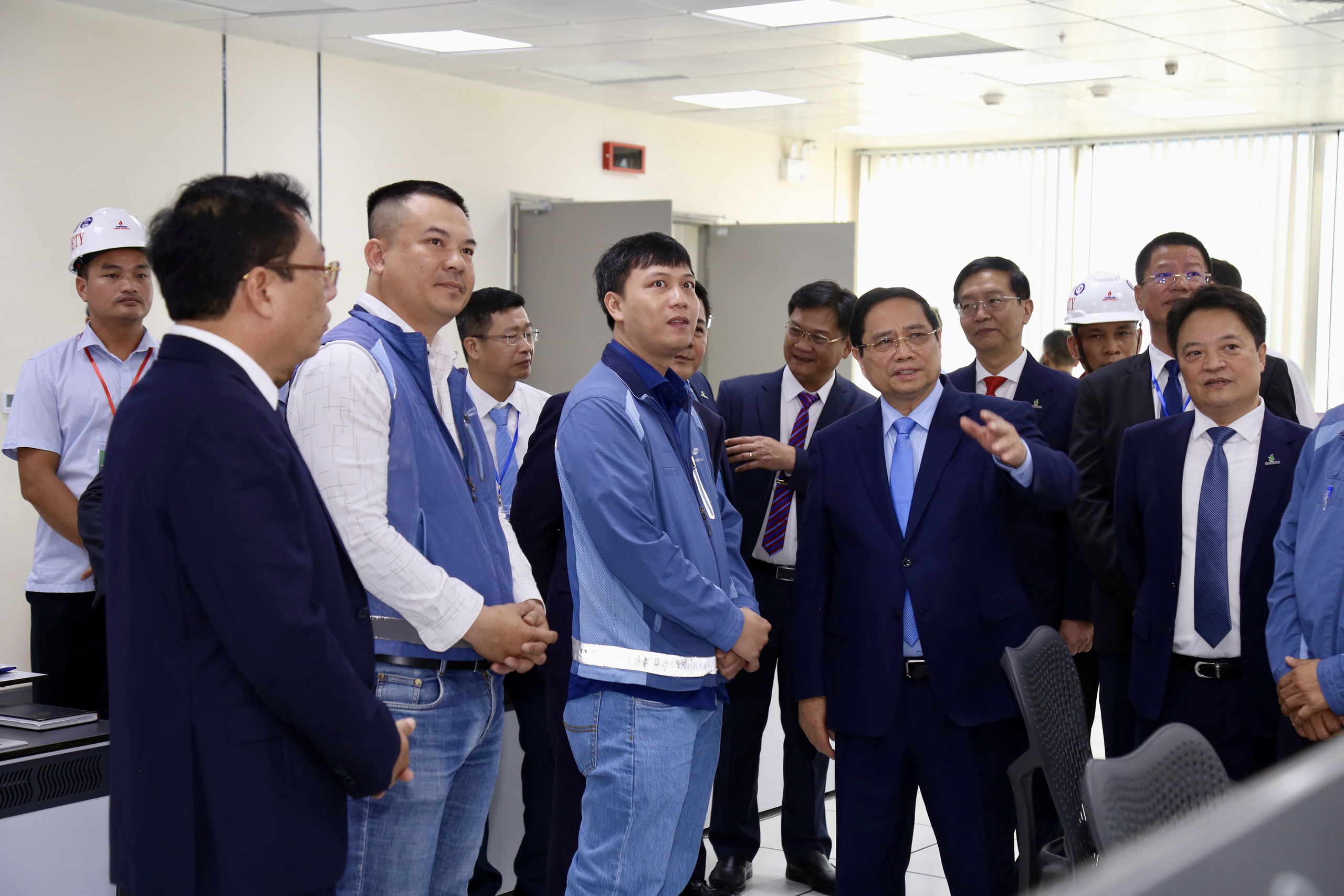 Thủ tướng Phạm Minh Chính dự khánh thành tổ hợp điện khí LNG 1,4 tỷ USD tại Đồng Nai- Ảnh 4. Thủ tướng Phạm Minh Chính dự khánh thành tổ hợp điện khí LNG 1,4 tỷ USD tại Đồng Nai- Ảnh 4.