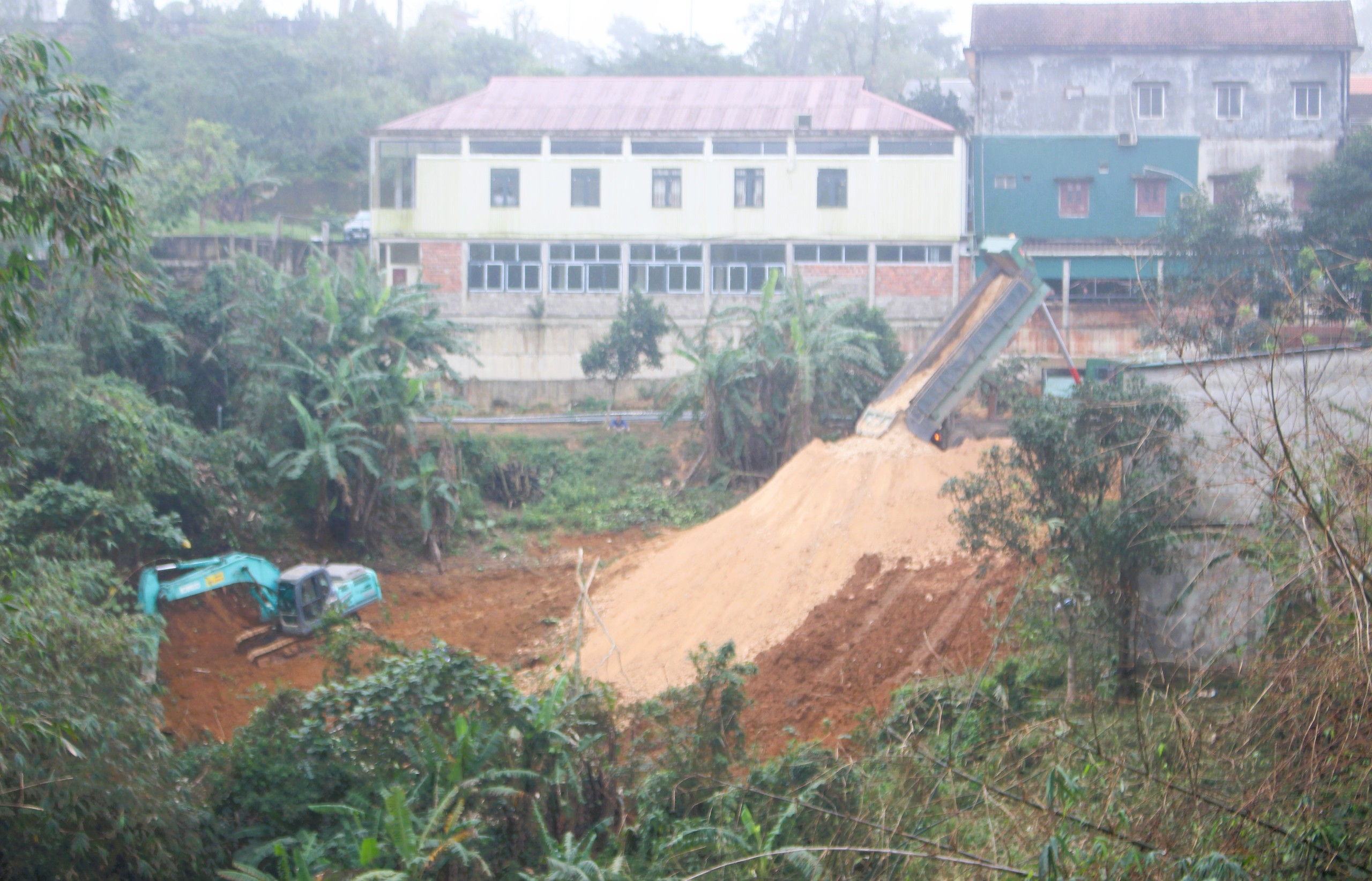 Thần tốc xây dựng công trình trong “chiến dịch Quang Trung” tại Khe Sanh- Ảnh 2. Thần tốc xây dựng công trình trong “chiến dịch Quang Trung” tại Khe Sanh- Ảnh 2.