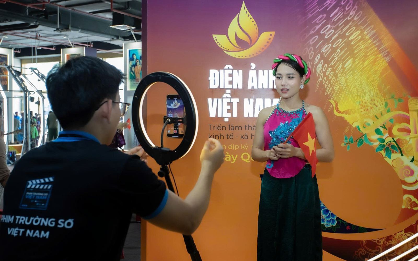 Bộ Văn h&oacute;a, Thể thao v&agrave; Du lịch ho&agrave;n thiện ch&iacute;nh s&aacute;ch tiền bản quyền theo hướng linh hoạt