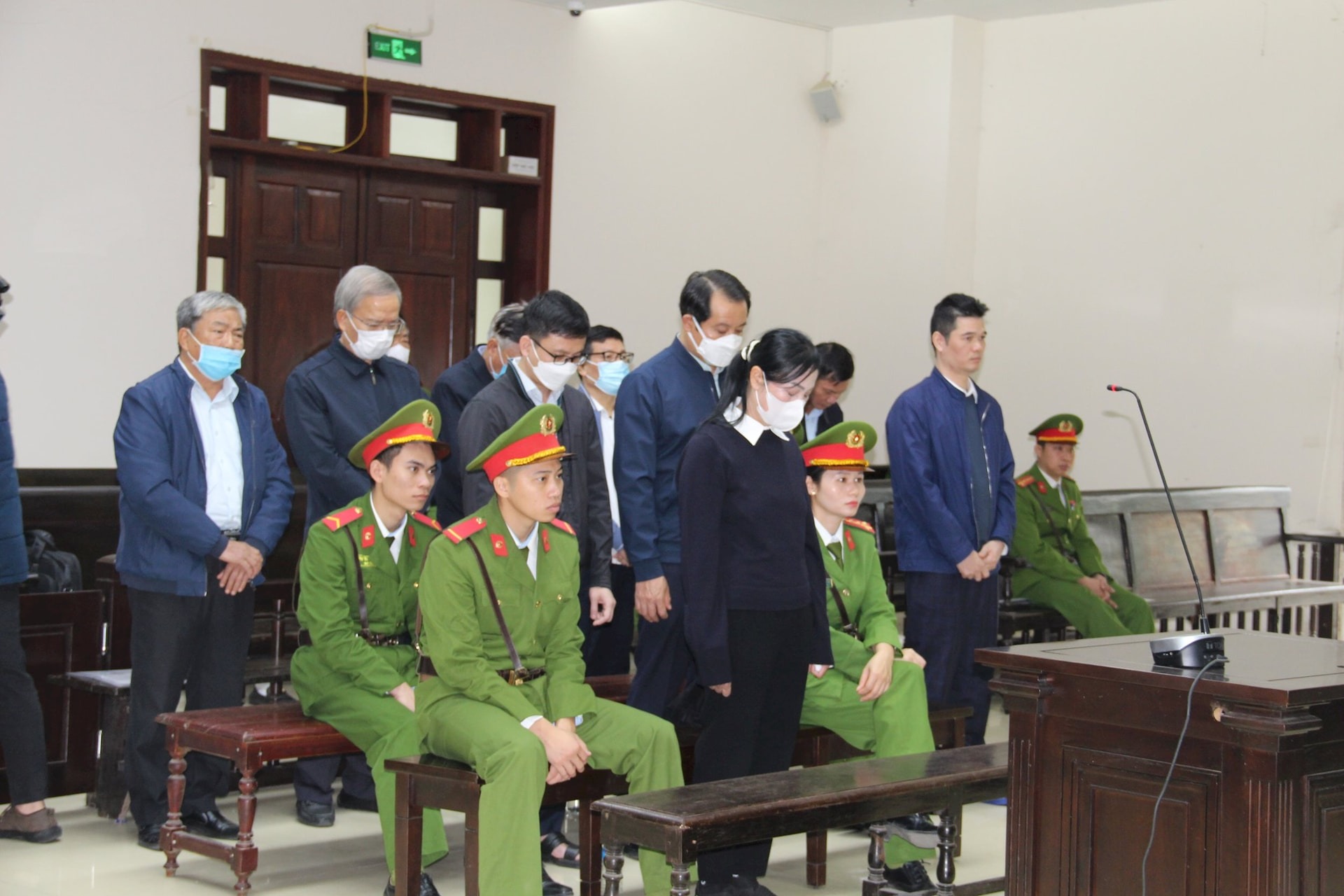 Viện Kiểm sát đề nghị giảm án cho nhiều bị cáo vụ Tập đoàn Phúc Sơn- Ảnh 4. Viện Kiểm sát đề nghị giảm án cho nhiều bị cáo vụ Tập đoàn Phúc Sơn- Ảnh 4.