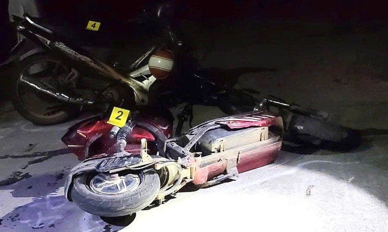 Hai phương tiện tại hiện trường vụ tai nạn - Ảnh: Hữu Phúc. Hai phương tiện tại hiện trường vụ tai nạn - Ảnh: Hữu Phúc.