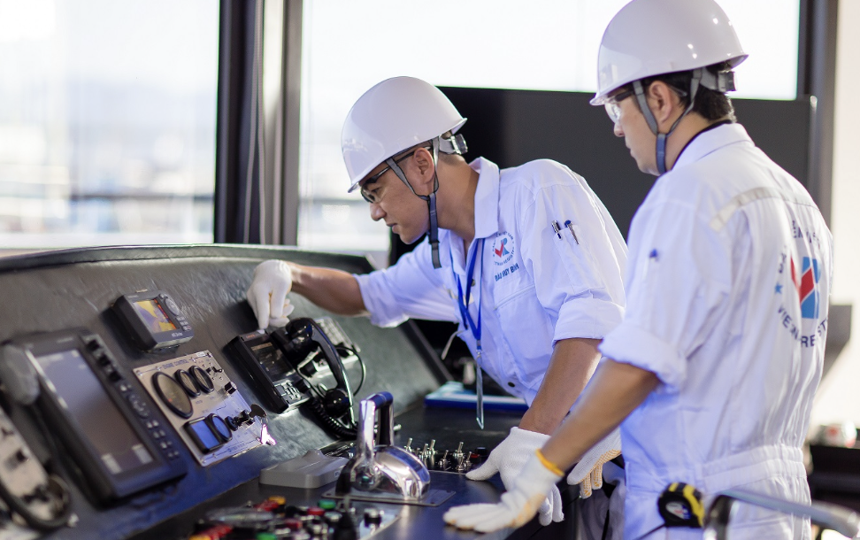 Từ 2026, các trung tâm đăng kiểm xe cơ giới chuyển về hai đầu mối mới- Ảnh 2. Từ 2026, các trung tâm đăng kiểm xe cơ giới chuyển về hai đầu mối mới- Ảnh 2.