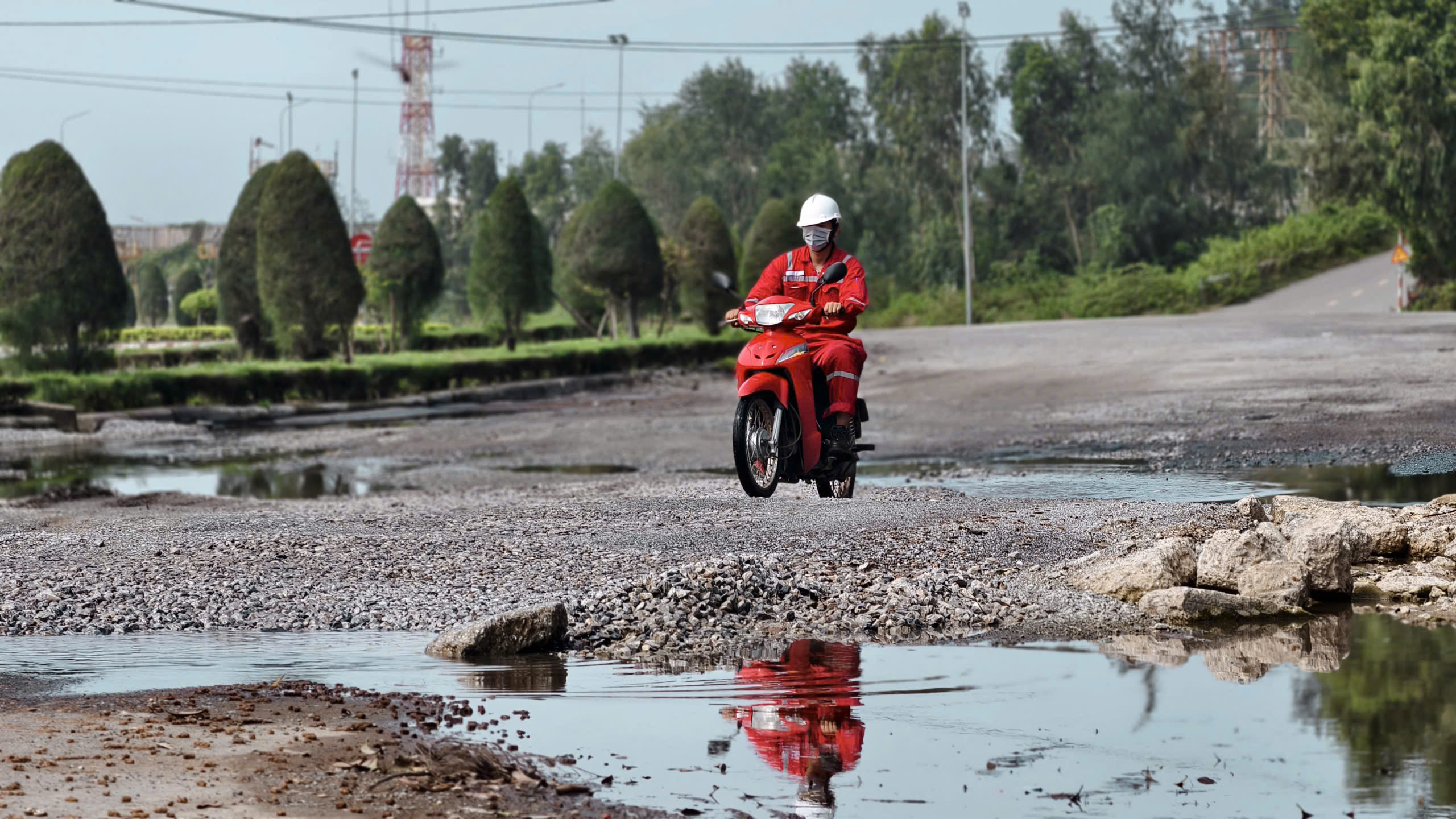 Quảng Ngãi: Dự án giao thông 350 tỷ ở Dung Quất ưu tiên đảm bảo ATGT- Ảnh 2. Quảng Ngãi: Dự án giao thông 350 tỷ ở Dung Quất ưu tiên đảm bảo ATGT- Ảnh 2.