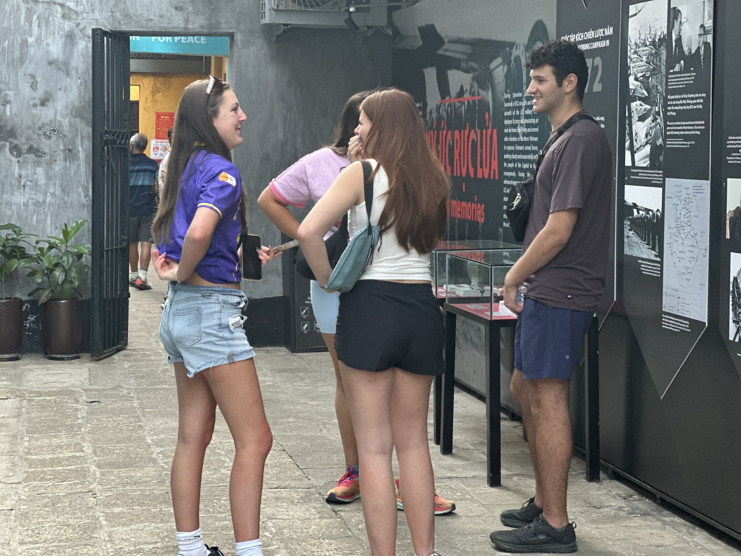 Sống lại k&yacute; ức H&agrave; Nội 12 ng&agrave;y đ&ecirc;m kh&oacute;i lửa - "Điện Bi&ecirc;n Phủ tr&ecirc;n kh&ocirc;ng"- Ảnh 21.