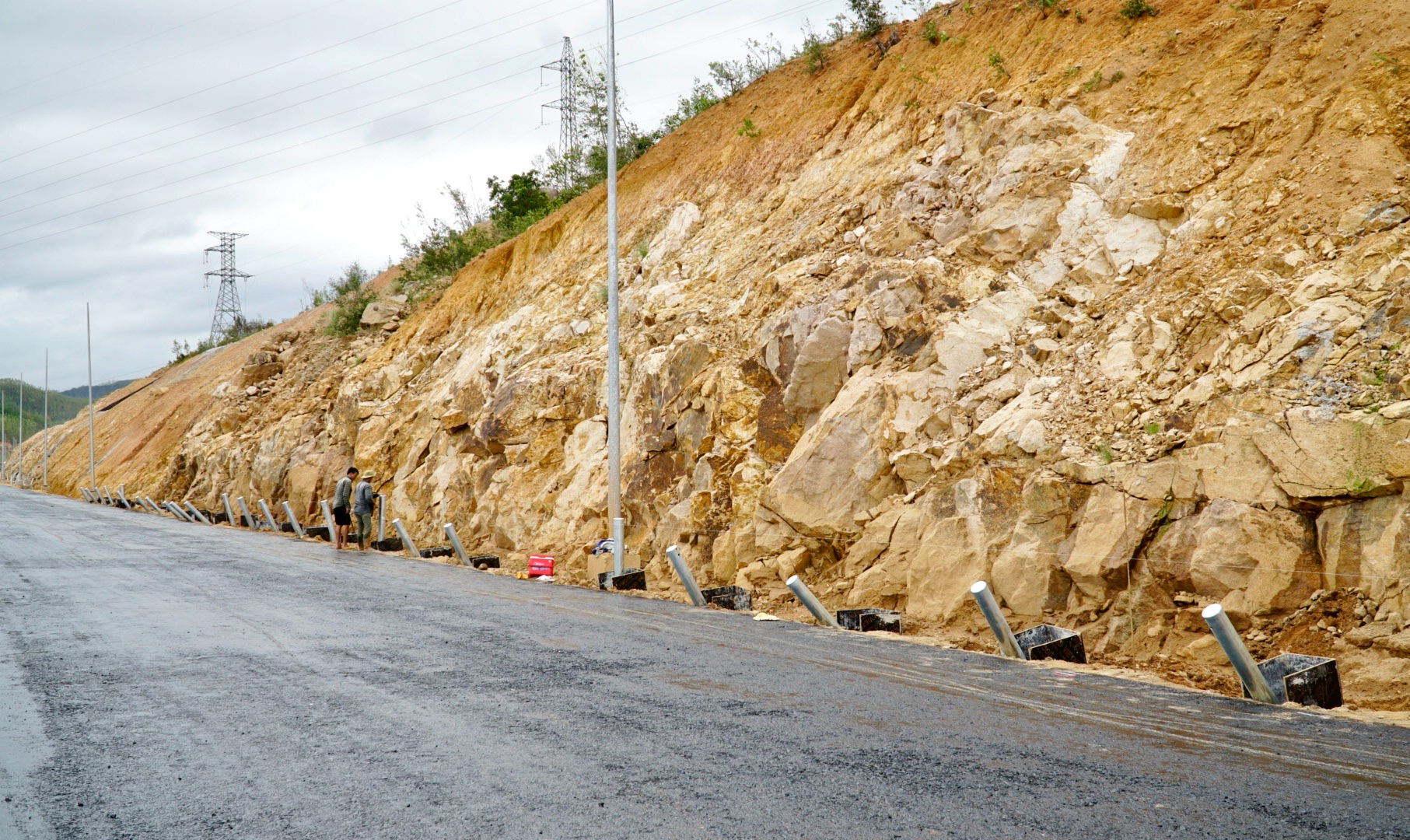 Đua nước r&uacute;t tr&ecirc;n c&ocirc;ng trường cao tốc Ho&agrave;i Nhơn - Quy Nhơn - Ch&iacute; Thạnh- Ảnh 8.