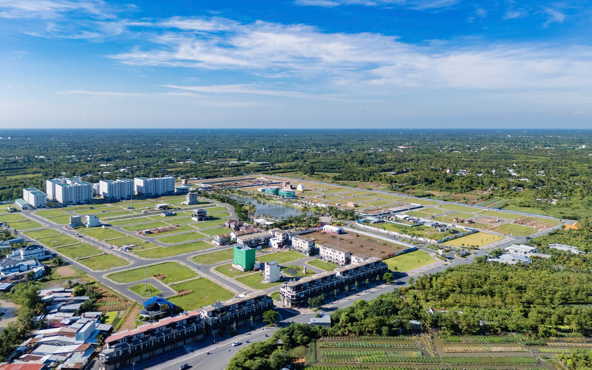 Giao dịch bất động sản ở Cần Thơ phục hồi, xây nhà ở xã hội vượt chỉ tiêu