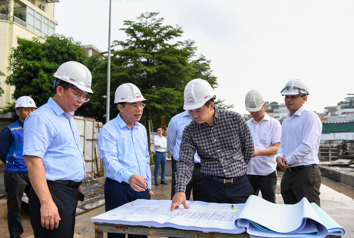 Năm 2025, hoàn thành chỉ tiêu xây dựng hơn 100.000 căn nhà ở xã hội- Ảnh 1.