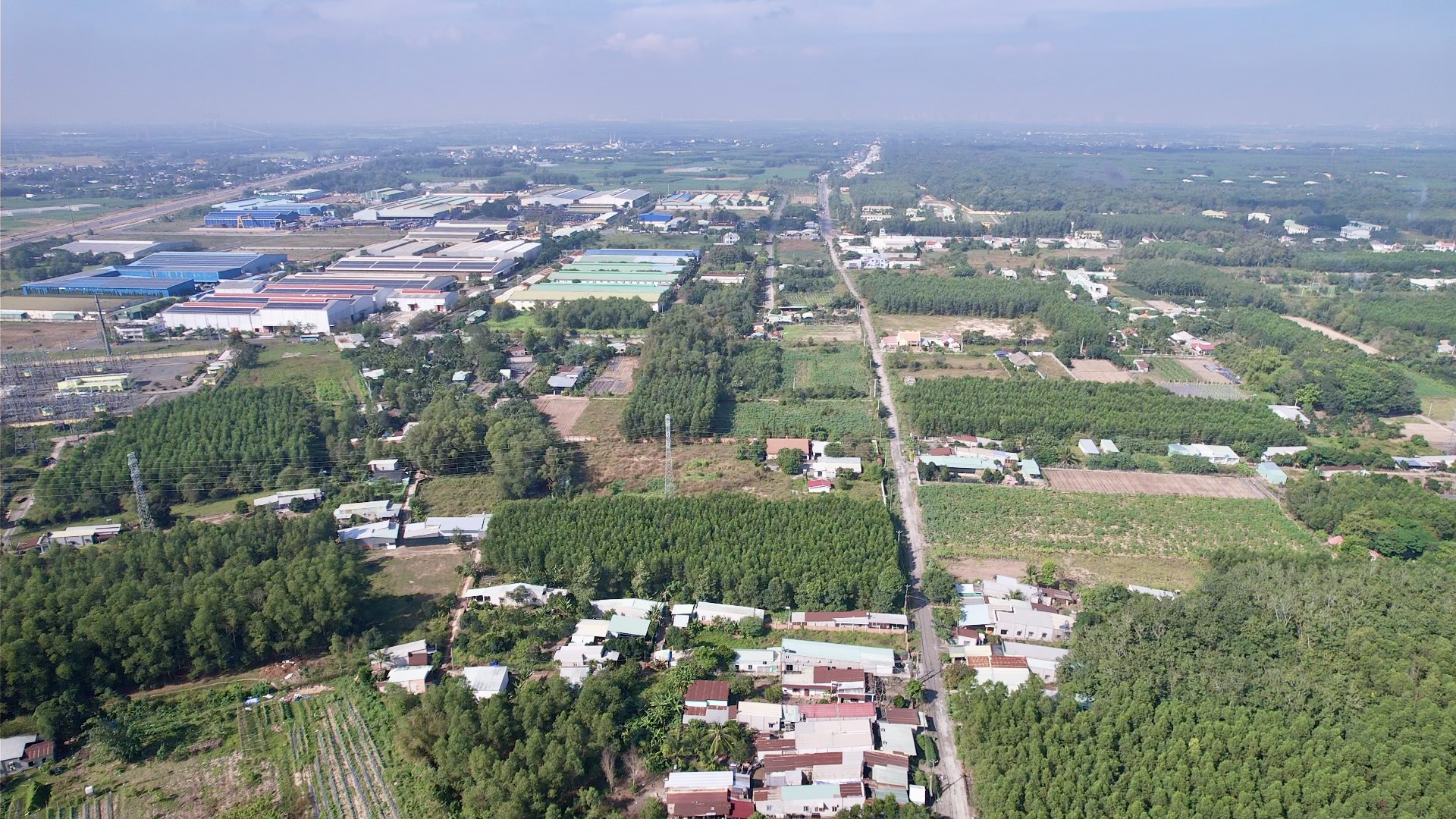 Nhìn lại hành trình từ ruộng trũng đến thời khắc thông xe kỹ thuật Vành đai 3 qua Đồng Nai- Ảnh 6. Nhìn lại hành trình từ ruộng trũng đến thời khắc thông xe kỹ thuật Vành đai 3 qua Đồng Nai- Ảnh 6.