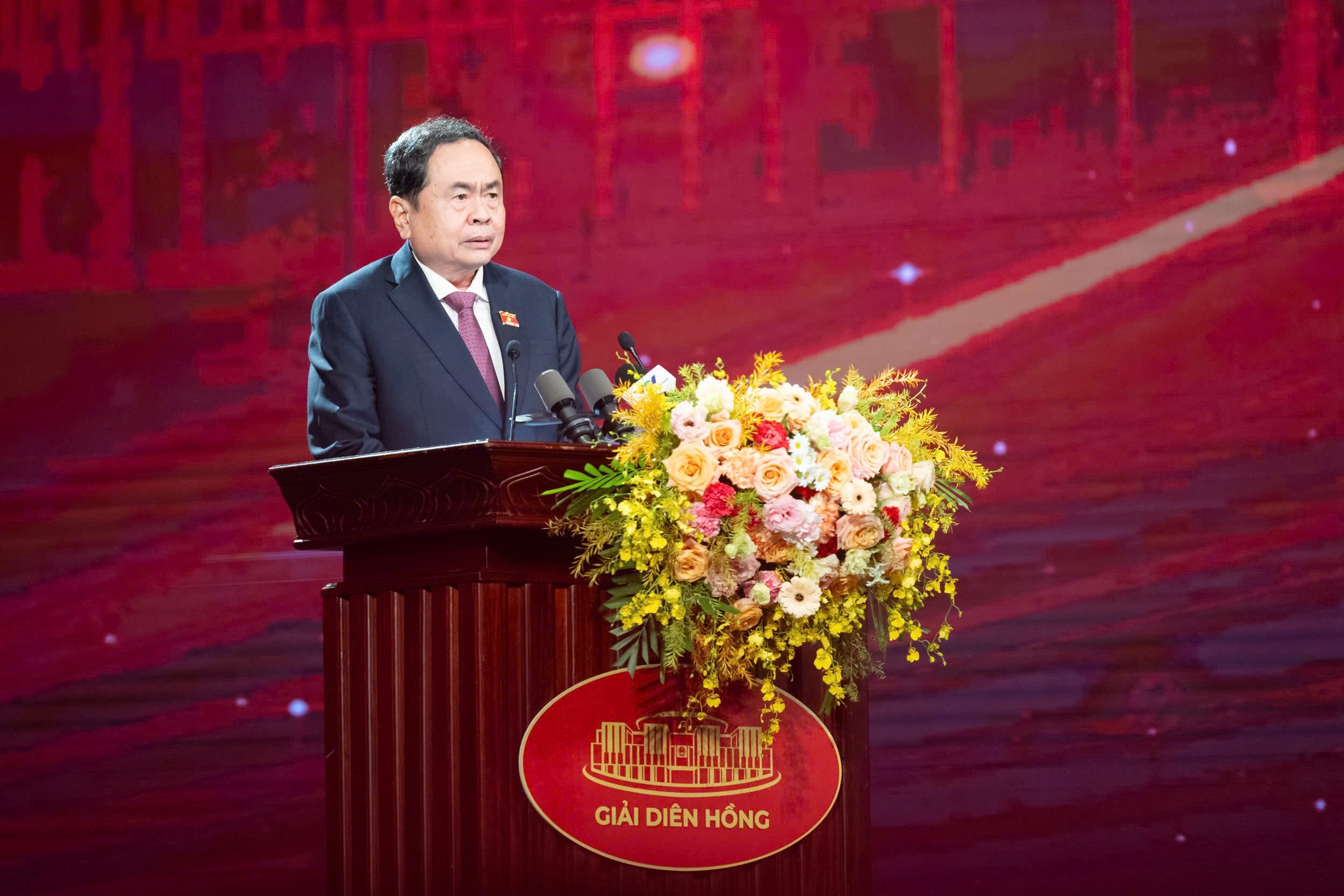 Báo chí tiếp tục phản ánh những đổi mới trong hoạt động của Quốc hội- Ảnh 1. Báo chí tiếp tục phản ánh những đổi mới trong hoạt động của Quốc hội- Ảnh 1.