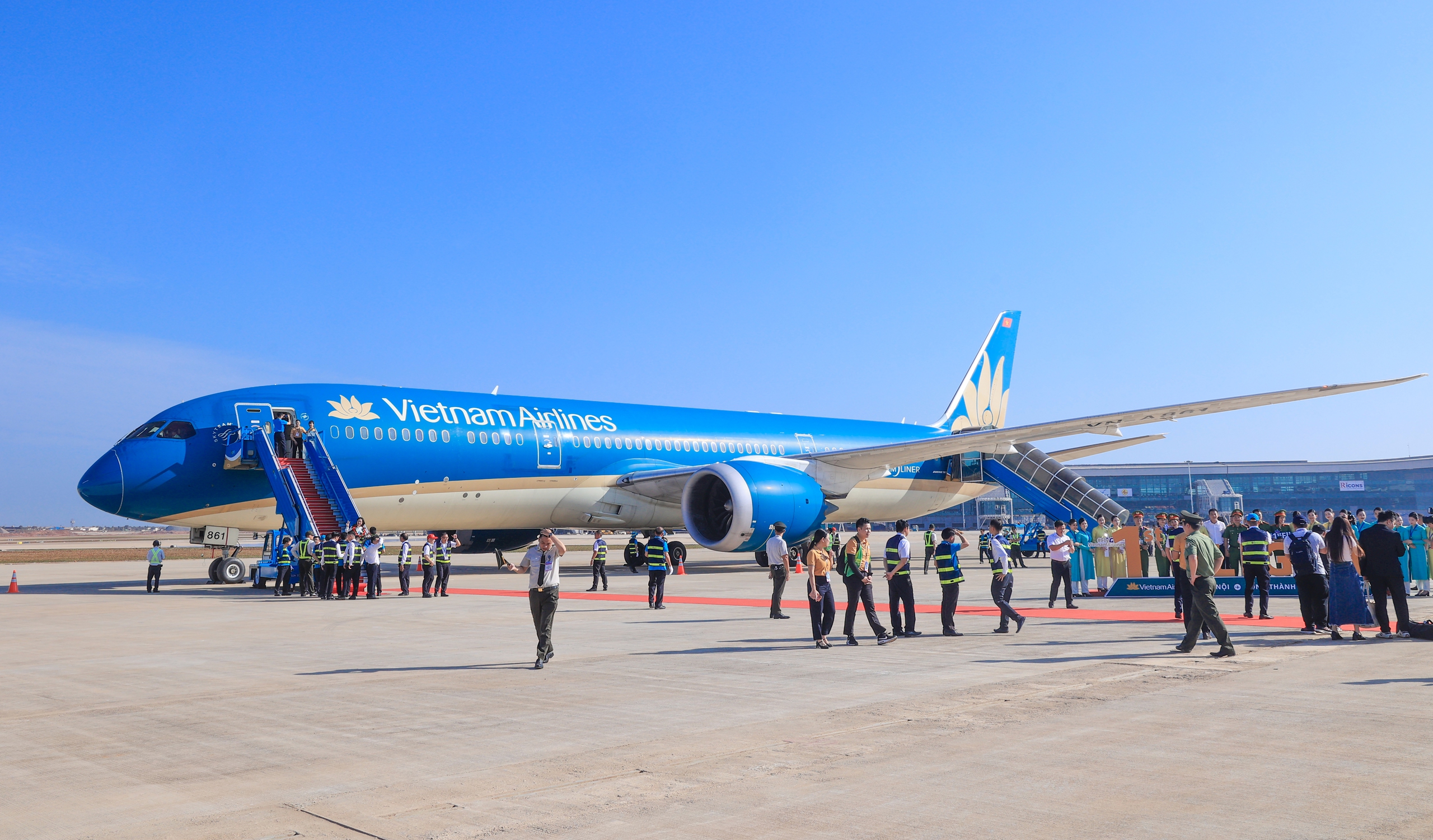 H&agrave;nh tr&igrave;nh đặc biệt của chuyến bay khai trương s&acirc;n bay Long Th&agrave;nh- Ảnh 14.