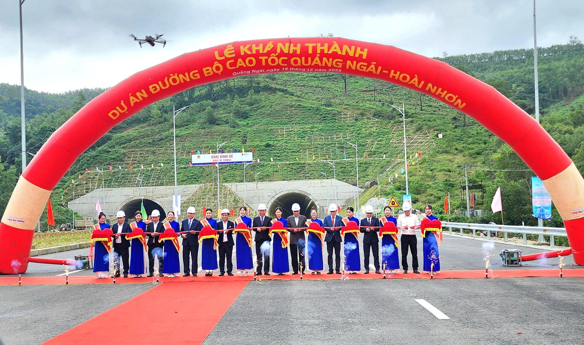 Th&ocirc;ng xe kỹ thuật cao tốc 20.000 tỷ đồng nối Quảng Ng&atilde;i với Gia Lai- Ảnh 1.