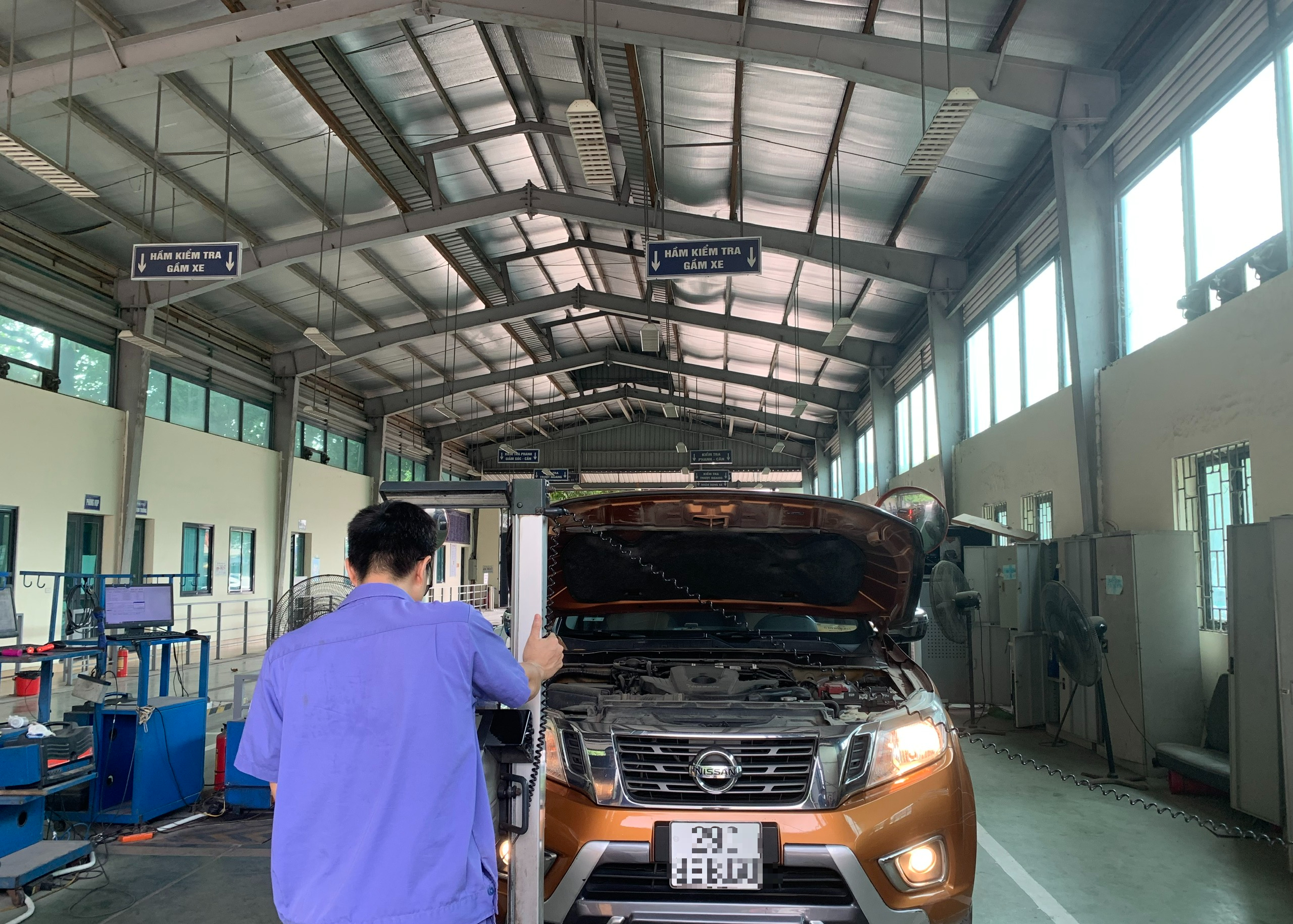 Đề xuất sửa quy định chuy&ecirc;n m&ocirc;n đăng kiểm vi&ecirc;n: Giảm bằng cấp, tăng kinh nghiệm thực tế- Ảnh 2.