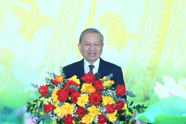 Tuyên giáo - dân vận phải "bắt đúng mạch nguồn, thấu từng nhịp đập" đời sống nhân dân- Ảnh 1. Tuyên giáo - dân vận phải "bắt đúng mạch nguồn, thấu từng nhịp đập" đời sống nhân dân- Ảnh 1.