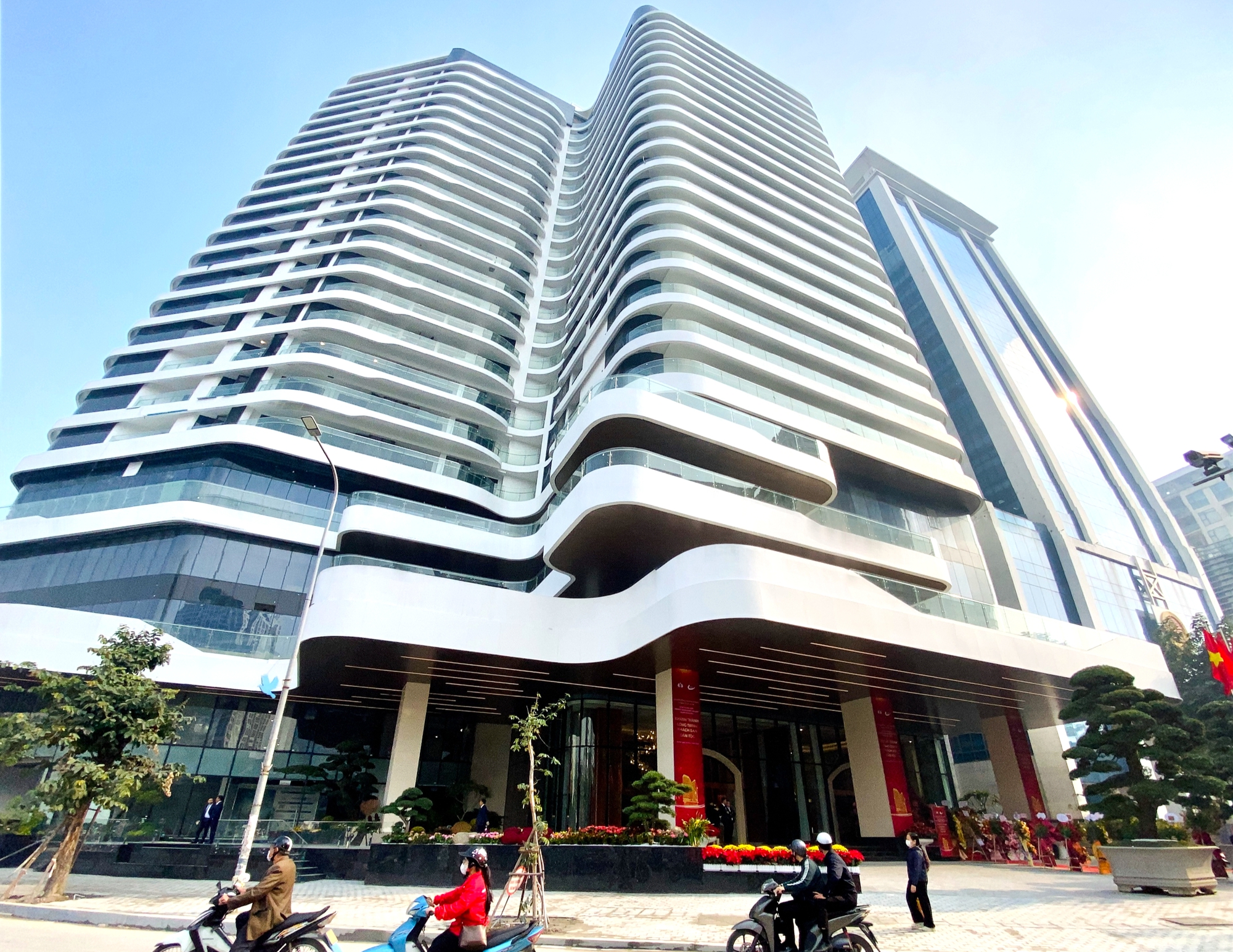 Kh&aacute;nh th&agrave;nh c&ocirc;ng tr&igrave;nh kh&aacute;ch sạn ở lĩnh vực d&acirc;n tộc v&agrave; t&ocirc;n gi&aacute;o hơn 1.000 tỷ đồng- Ảnh 1.