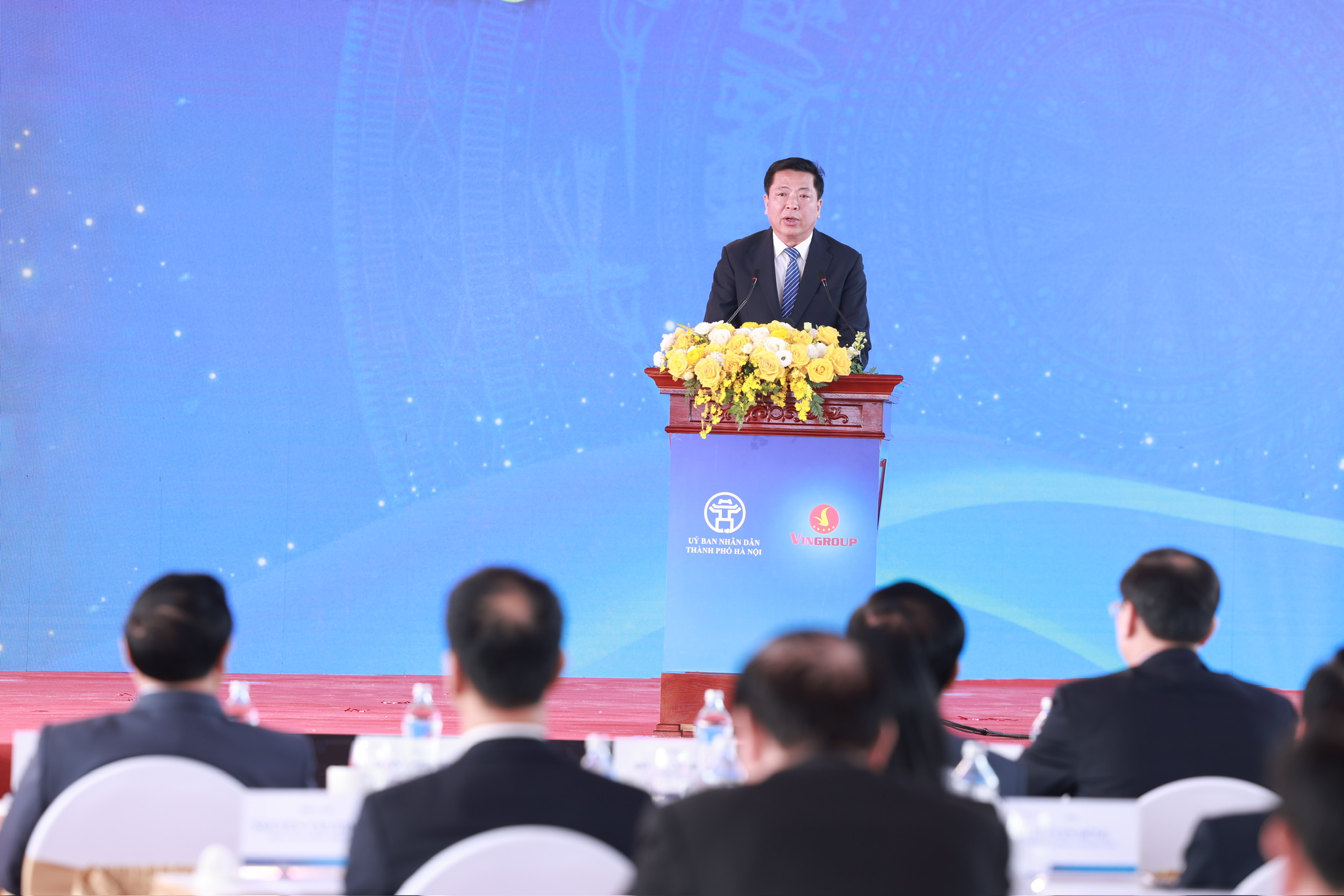 Bộ trưởng Trần Hồng Minh: Ho&agrave;n thiện nhiều dự &aacute;n hạ tầng quy m&ocirc; lớn, đồng bộ, li&ecirc;n v&ugrave;ng- Ảnh 2.