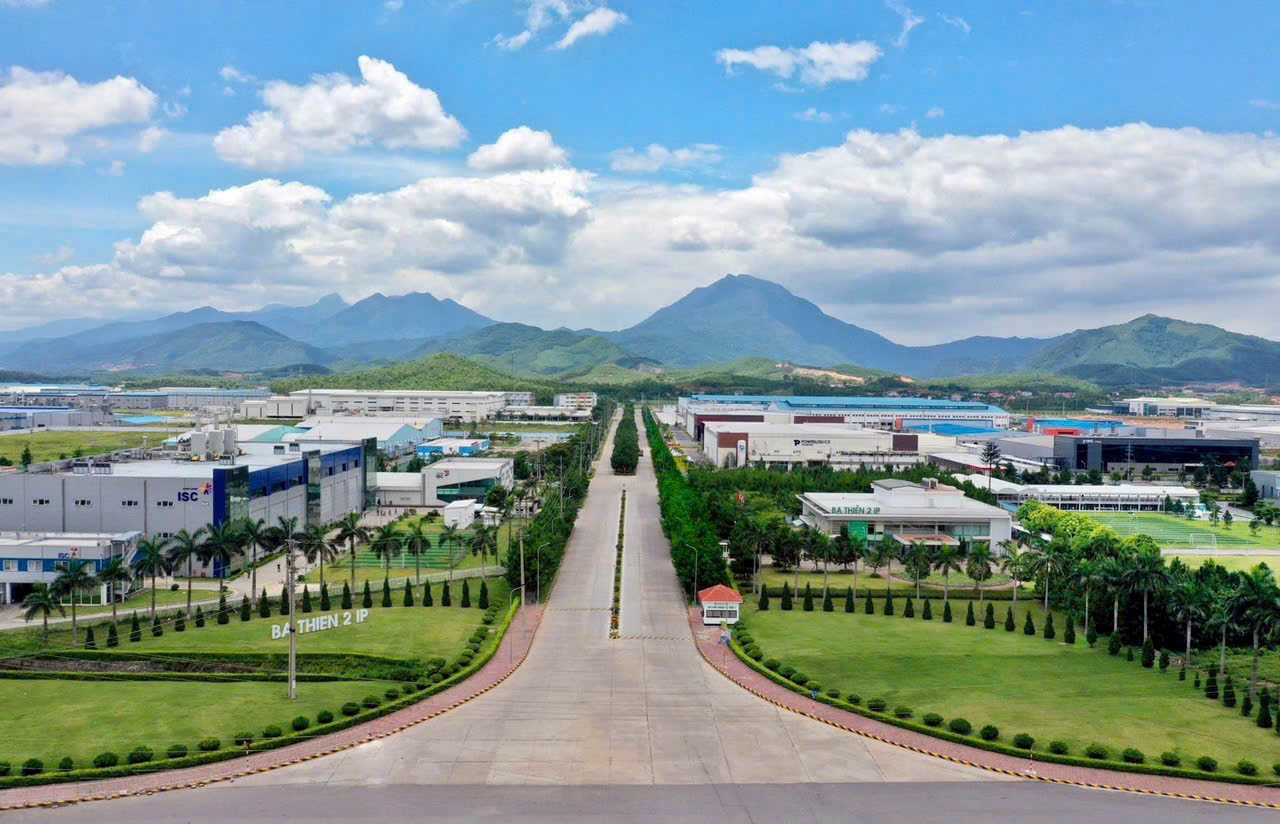 Ph&uacute; Thọ lấy c&ocirc;ng nghiệp l&agrave;m động lực, x&atilde; B&igrave;nh Tuyền khẳng định vai tr&ograve; điểm s&aacute;ng cơ sở- Ảnh 2.