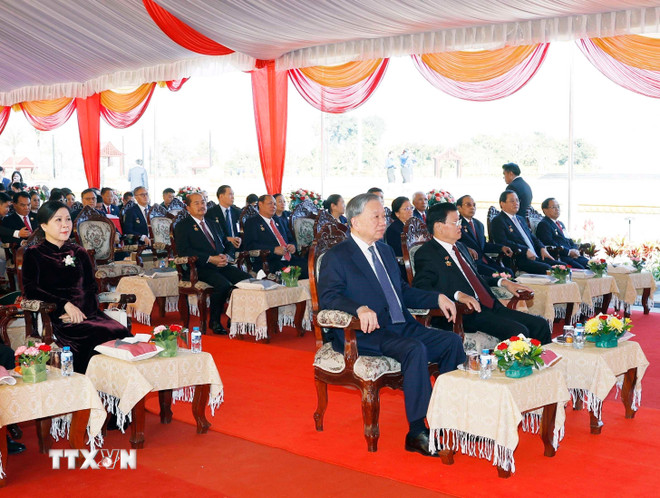 Tổng Bí thư dự Lễ khánh thành Công viên Hữu nghị Lào - Việt Nam ở Vientiane- Ảnh 2. Tổng Bí thư dự Lễ khánh thành Công viên Hữu nghị Lào - Việt Nam ở Vientiane- Ảnh 2.