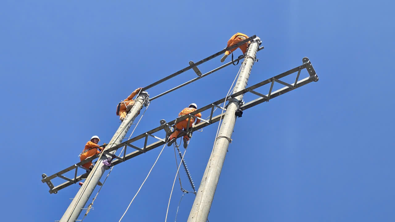 Vụ ép cọc khiến 30.000 hộ dân Phú Quốc mất điện: Sớm cấp điện trong 10 ngày tới- Ảnh 4.