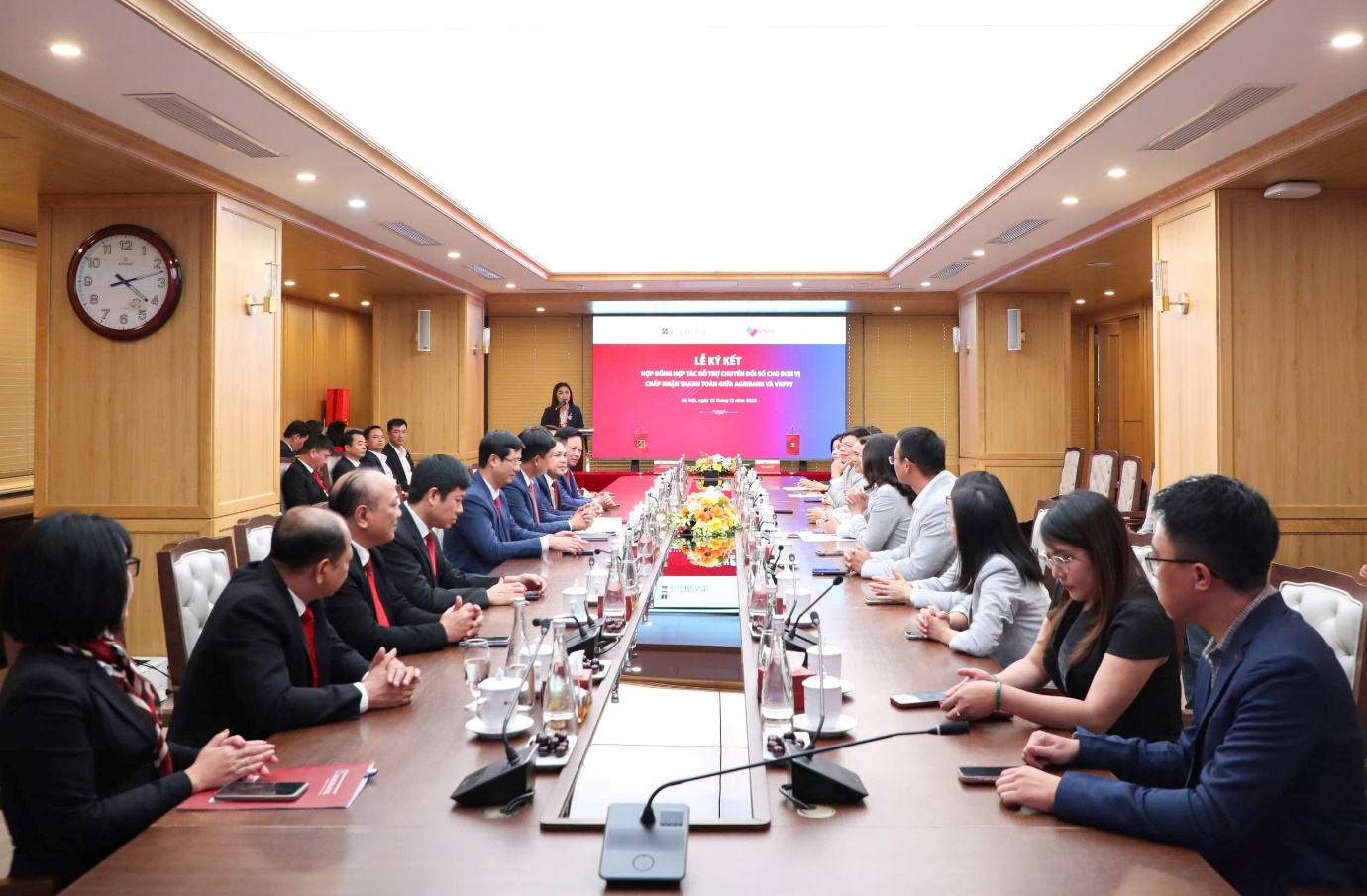 Agribank hợp tác VNPAY, tặng hộ kinh doanh ưu đãi hỗ trợ chuyển đổi số- Ảnh 1.