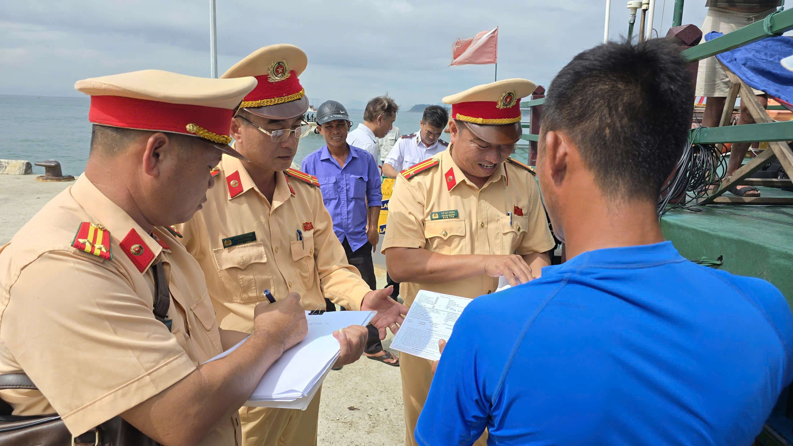 Đà Nẵng siết quản lý đường thủy, nhiều năm không xảy ra tai nạn nghiêm trọng- Ảnh 1. Đà Nẵng siết quản lý đường thủy, nhiều năm không xảy ra tai nạn nghiêm trọng- Ảnh 1.