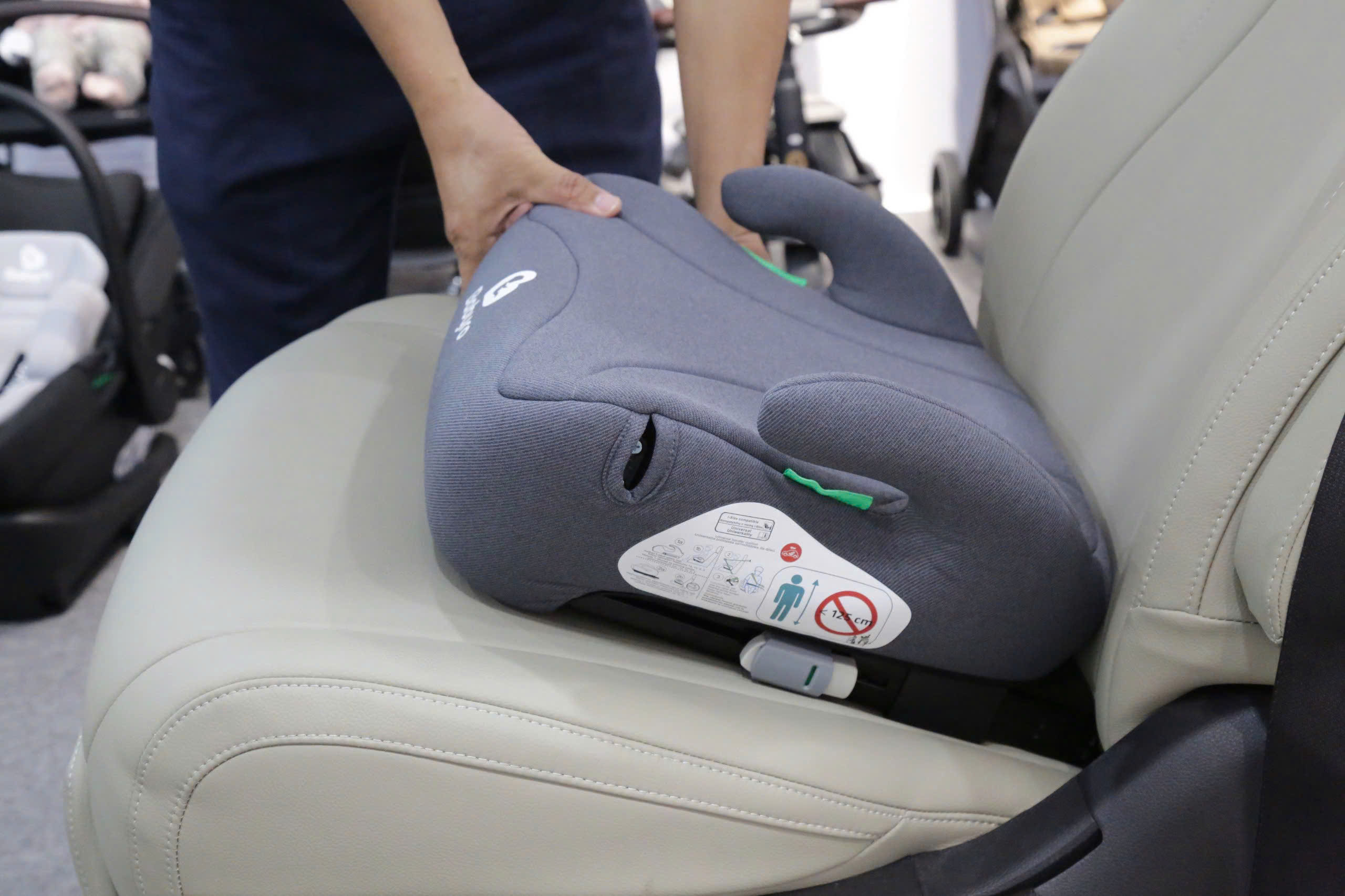 Cục CSGT: Ô tô kinh doanh vận tải hành khách không cần lắp ghế an toàn cho trẻ em- Ảnh 2. Cục CSGT: Ô tô kinh doanh vận tải hành khách không cần lắp ghế an toàn cho trẻ em- Ảnh 2.