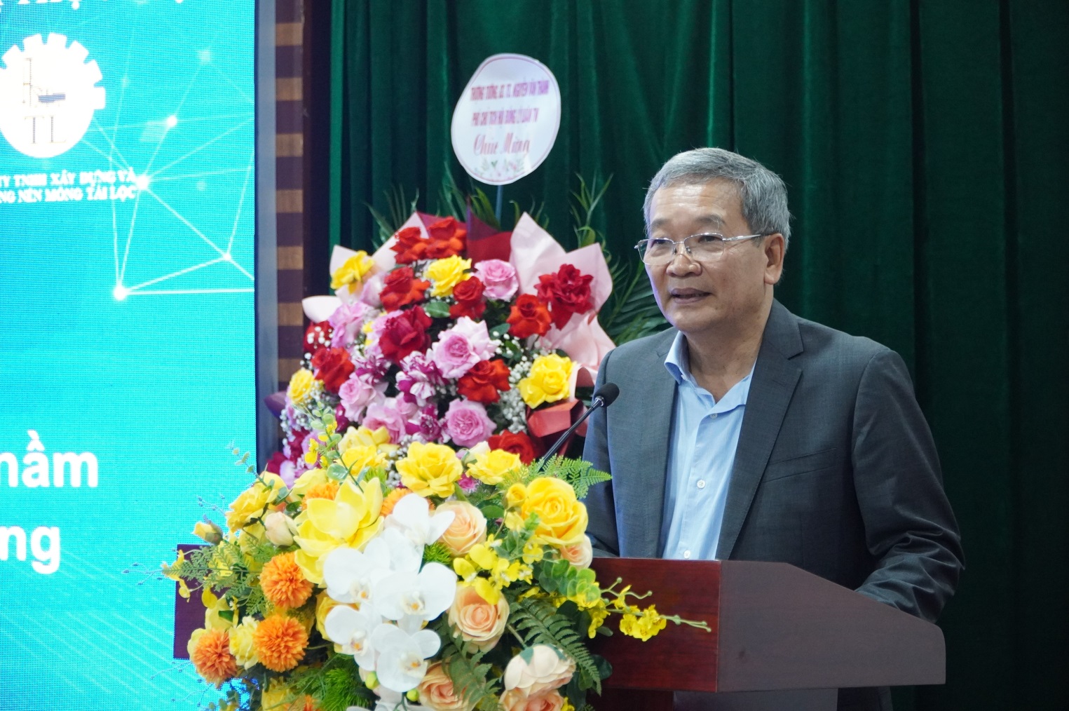 E:\Năm 2025\Th&aacute;ng 12\H&igrave;nh ảnh\Hội thảo thi c&ocirc;ng hầm\DSC00994.JPG